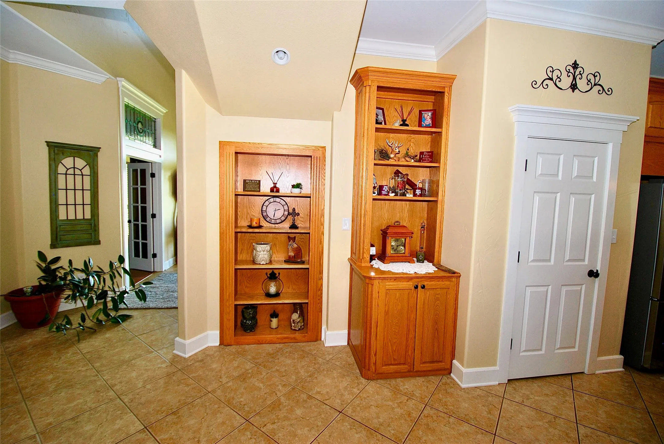 Farm For Sale in Van Zandt County , 27368 St Highway 19 N, Athens, Texas 75752, 5 Bedroom, 4 Bathroom, 4 Garage spaces, 5,217 Sqft, built in 2008, mls#21381127, Real Estate Agent in Athens, Homes For Sale in Van Zandt county, Homes For Sale in Athens, Realtor in Athens Texas, Real Estate Brokerage Independent Realty Texas, Luminita Cordes Realtor