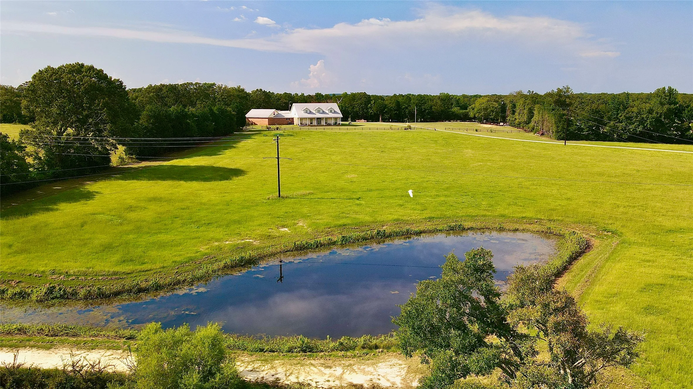 Farm For Sale in Van Zandt County , 27368 St Highway 19 N, Athens, Texas 75752, 5 Bedroom, 4 Bathroom, 4 Garage spaces, 5,217 Sqft, built in 2008, mls#21381127, Real Estate Agent in Athens, Homes For Sale in Van Zandt county, Homes For Sale in Athens, Realtor in Athens Texas, Real Estate Brokerage Independent Realty Texas, Luminita Cordes Realtor