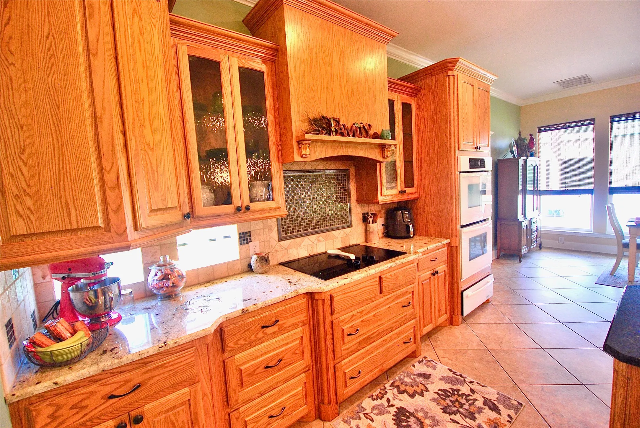 Farm For Sale in Van Zandt County , 27368 St Highway 19 N, Athens, Texas 75752, 5 Bedroom, 4 Bathroom, 4 Garage spaces, 5,217 Sqft, built in 2008, mls#21381127, Real Estate Agent in Athens, Homes For Sale in Van Zandt county, Homes For Sale in Athens, Realtor in Athens Texas, Real Estate Brokerage Independent Realty Texas, Luminita Cordes Realtor