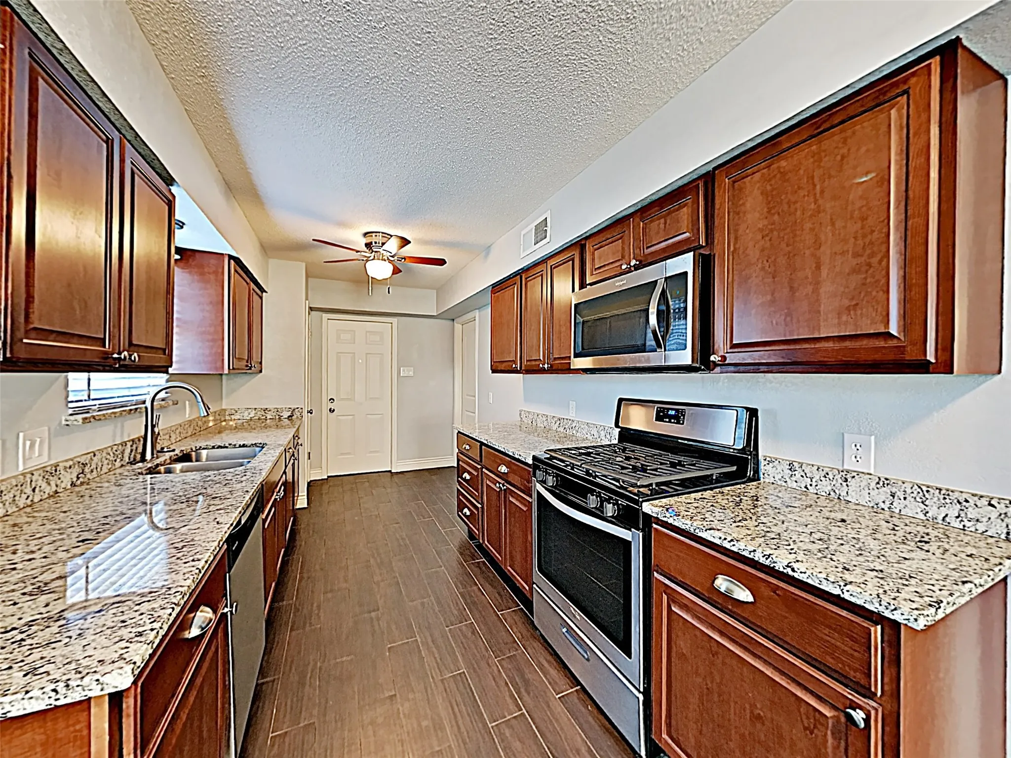 Single Family Residence For Rent in Dallas County , 8476 Sweetwood Drive, Dallas, Texas 75228, 3 Bedroom, 2 Bathroom, 2 Garage spaces, 1,897 Sqft, built in 1962, mls#21387442, Real Estate Agent in Dallas, Homes For Rent in Dallas county, Homes For Rent in Dallas, Realtor in Dallas Texas, Real Estate Brokerage Independent Realty Texas, Luminita Cordes Realtor