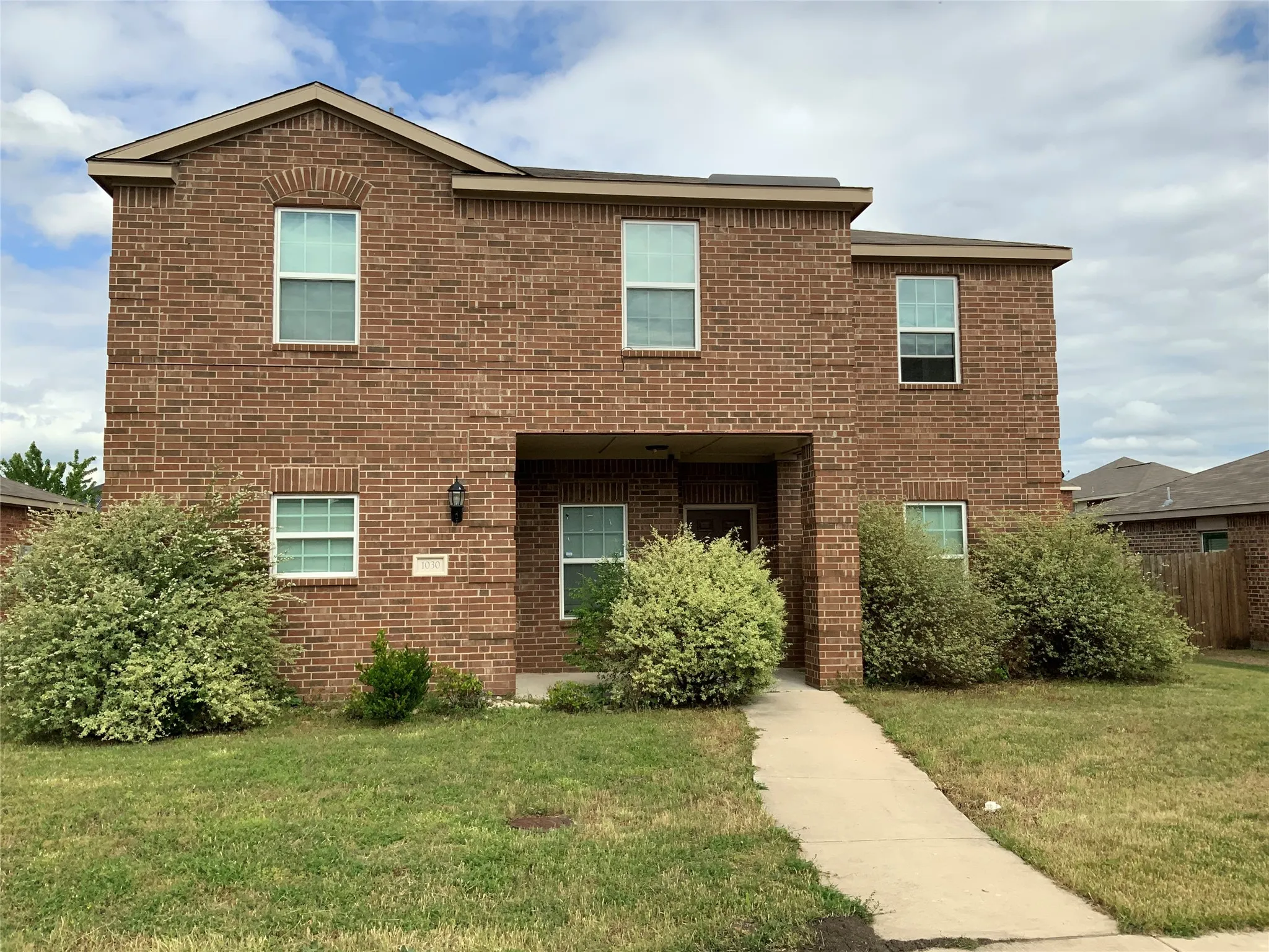 Single Family Residence For Rent in Dallas County , 1030 Stanwyck Avenue, Duncanville, Texas 75137, 4 Bedroom, 3 Bathroom, 2 Garage spaces, 2,130 Sqft, built in 2017, mls#21387443, Real Estate Agent in Duncanville, Homes For Rent in Dallas county, Homes For Rent in Duncanville, Realtor in Duncanville Texas, Real Estate Brokerage Independent Realty Texas, Luminita Cordes Realtor