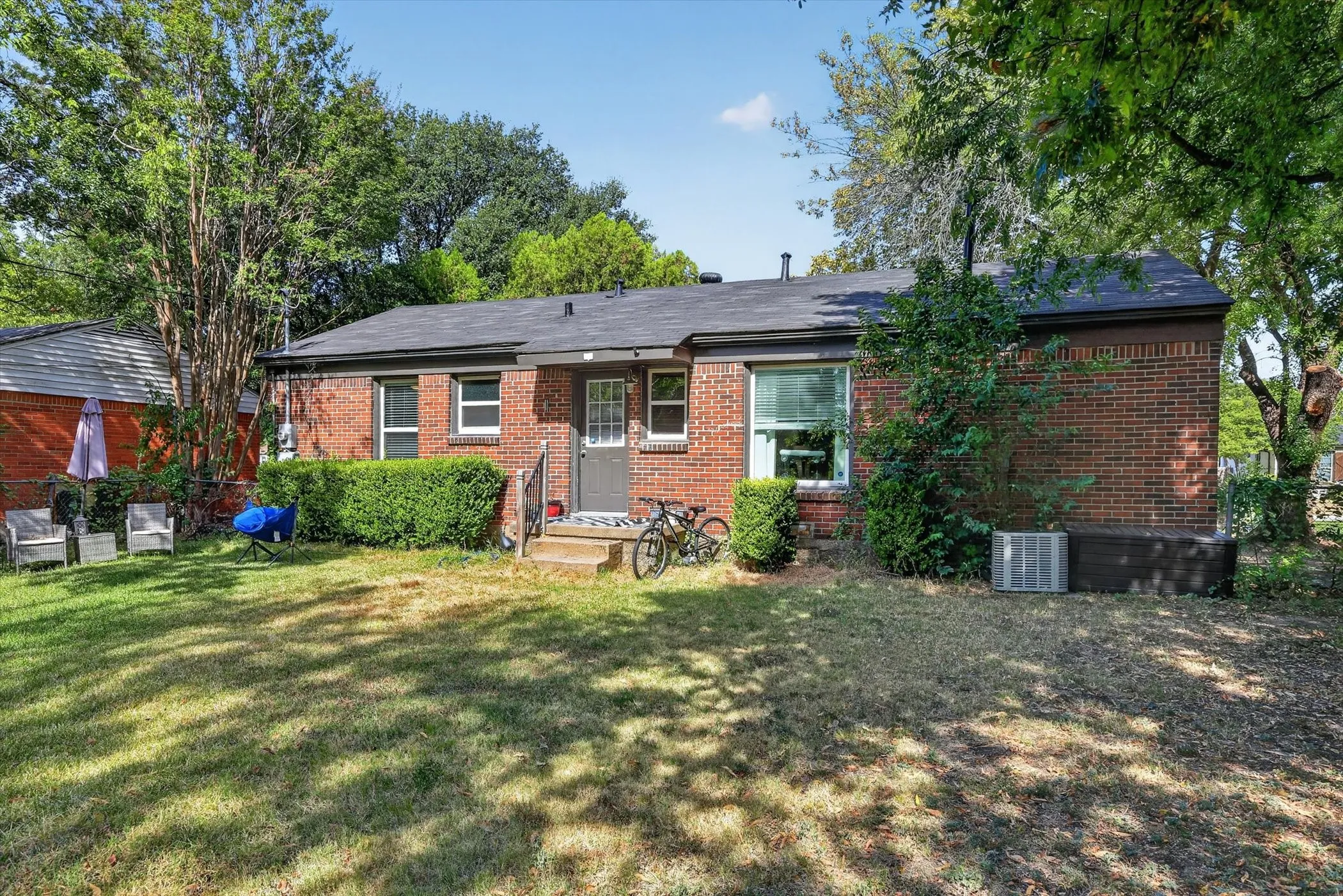 Single Family Residence For Rent in Dallas County , 10518 Dawn Drive, Dallas, Texas 75228, 3 Bedroom, 2 Bathroom, Garage spaces, 1,001 Sqft, built in 1950, mls#21387424, Real Estate Agent in Dallas, Homes For Rent in Dallas county, Homes For Rent in Dallas, Realtor in Dallas Texas, Real Estate Brokerage Independent Realty Texas, Luminita Cordes Realtor