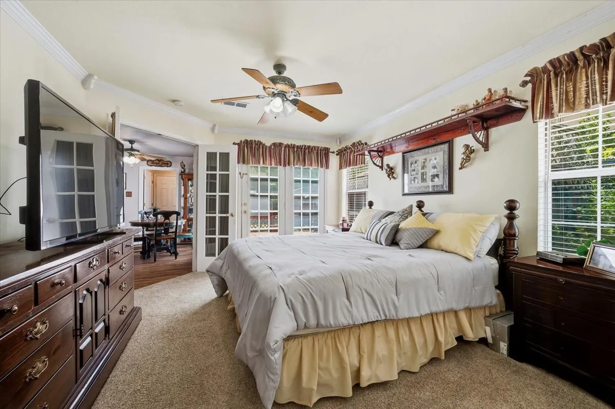 Single Family Residence For Sale in Ellis County , 510 E Avenue F, Midlothian, Texas 76065, 3 Bedroom, 2 Bathroom, 2 Garage spaces, 1,306 Sqft, built in 1999, mls#21387449, Real Estate Agent in Midlothian, Homes For Sale in Ellis county, Homes For Sale in Midlothian, Realtor in Midlothian Texas, Real Estate Brokerage Independent Realty Texas, Luminita Cordes Realtor