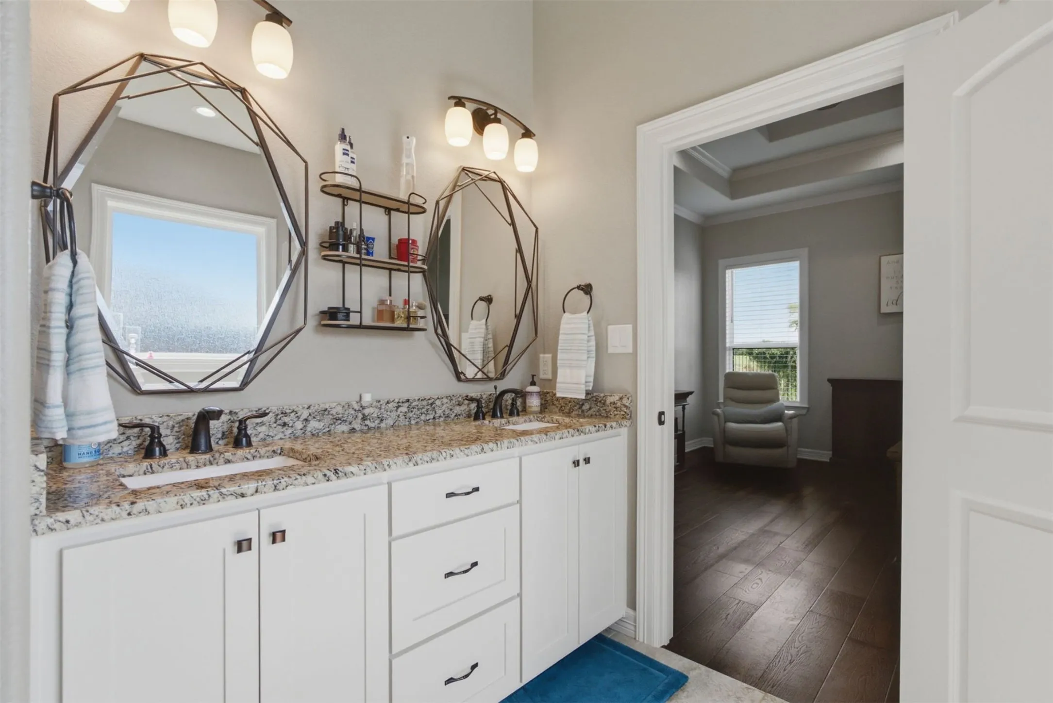 Single Family Residence For Sale in Smith County , 264 Heritage Way, Bullard, Texas 75757, 4 Bedroom, 3 Bathroom, 2 Garage spaces, 2,757 Sqft, built in 2020, mls#21387173, Real Estate Agent in Bullard, Homes For Sale in Smith county, Homes For Sale in Bullard, Realtor in Bullard Texas, Real Estate Brokerage Independent Realty Texas, Luminita Cordes Realtor