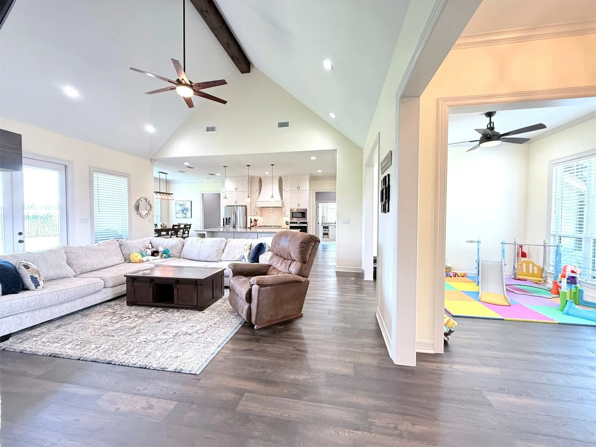 Single Family Residence For Sale in Smith County , 264 Heritage Way, Bullard, Texas 75757, 4 Bedroom, 3 Bathroom, 2 Garage spaces, 2,757 Sqft, built in 2020, mls#21387173, Real Estate Agent in Bullard, Homes For Sale in Smith county, Homes For Sale in Bullard, Realtor in Bullard Texas, Real Estate Brokerage Independent Realty Texas, Luminita Cordes Realtor