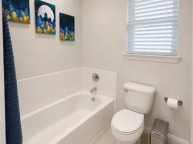 Single Family Residence For Sale in Dallas County , 4660 Raleigh Dalton, Dallas, Texas 75227, 4 Bedroom, 4 Bathroom, 2 Garage spaces, 2,495 Sqft, built in 2020, mls#21387455, Real Estate Agent in Dallas, Homes For Sale in Dallas county, Homes For Sale in Dallas, Realtor in Dallas Texas, Real Estate Brokerage Independent Realty Texas, Luminita Cordes Realtor