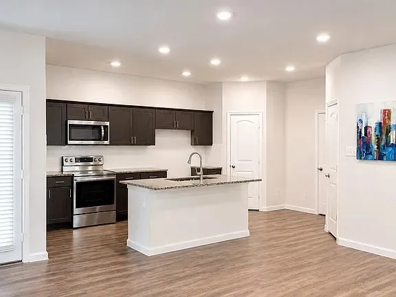 Single Family Residence For Sale in Dallas County , 4660 Raleigh Dalton, Dallas, Texas 75227, 4 Bedroom, 4 Bathroom, 2 Garage spaces, 2,495 Sqft, built in 2020, mls#21387455, Real Estate Agent in Dallas, Homes For Sale in Dallas county, Homes For Sale in Dallas, Realtor in Dallas Texas, Real Estate Brokerage Independent Realty Texas, Luminita Cordes Realtor