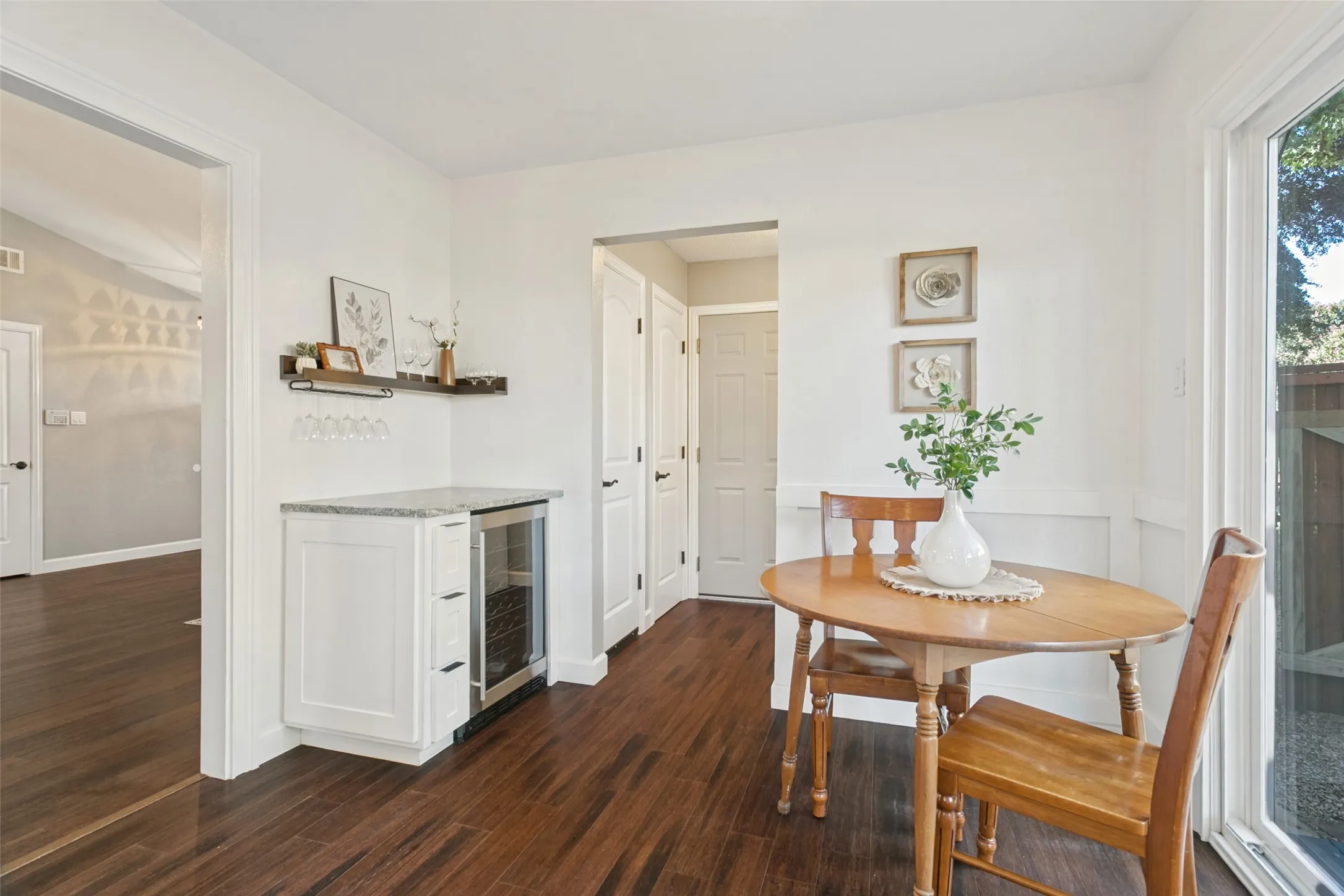 Don't forget about the built-in wine bar and refrigerator with additional storage space.