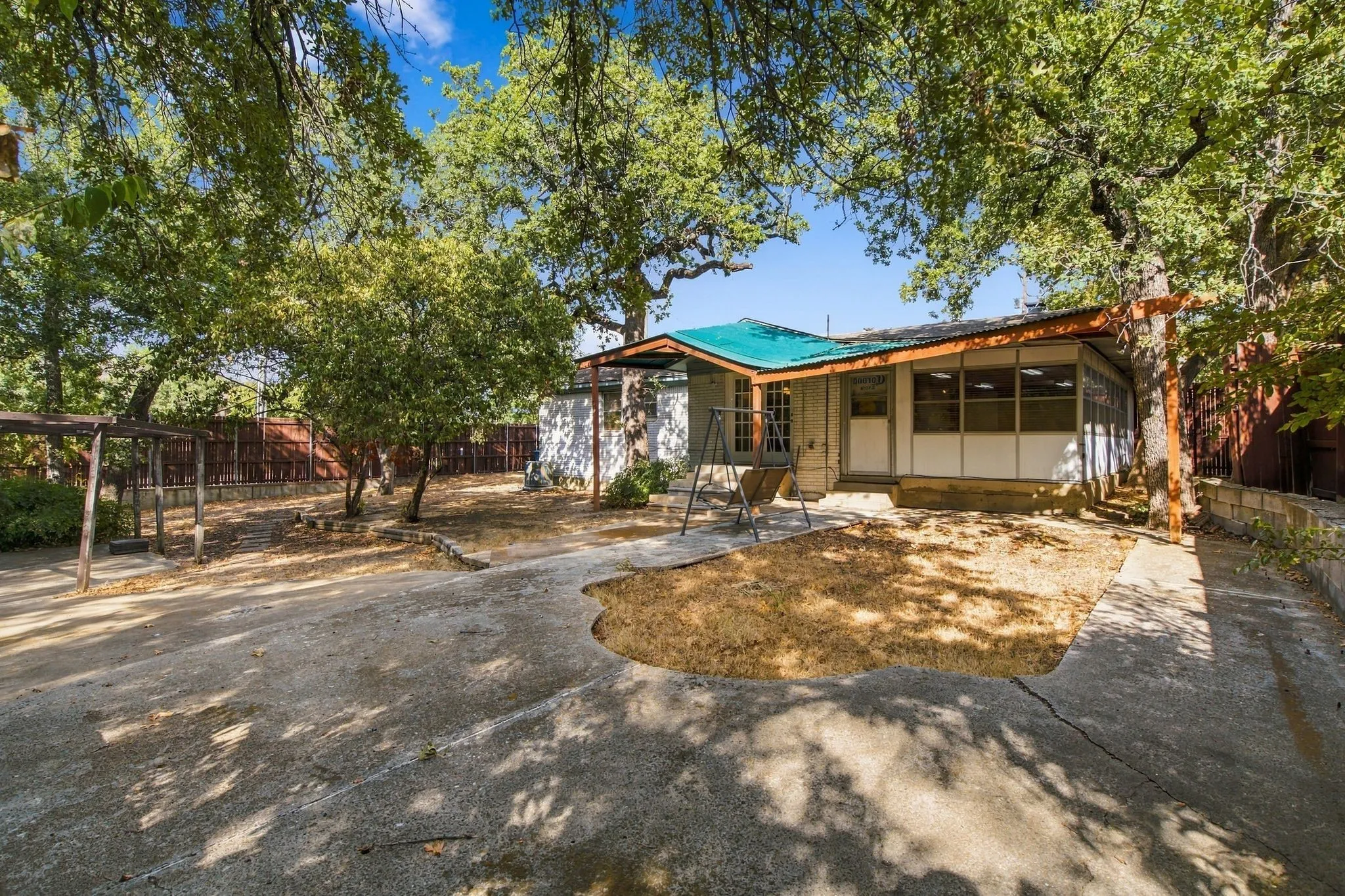 Unimproved Land For Sale in Dallas County , 101 S Heartz Road, Coppell, Texas 75019, 0, 0, Garage spaces, 0 Sqft, built in 1963, mls#21386076, Real Estate Agent in Coppell, Homes For Sale in Dallas county, Homes For Sale in Coppell, Realtor in Coppell Texas, Real Estate Brokerage Independent Realty Texas, Luminita Cordes Realtor