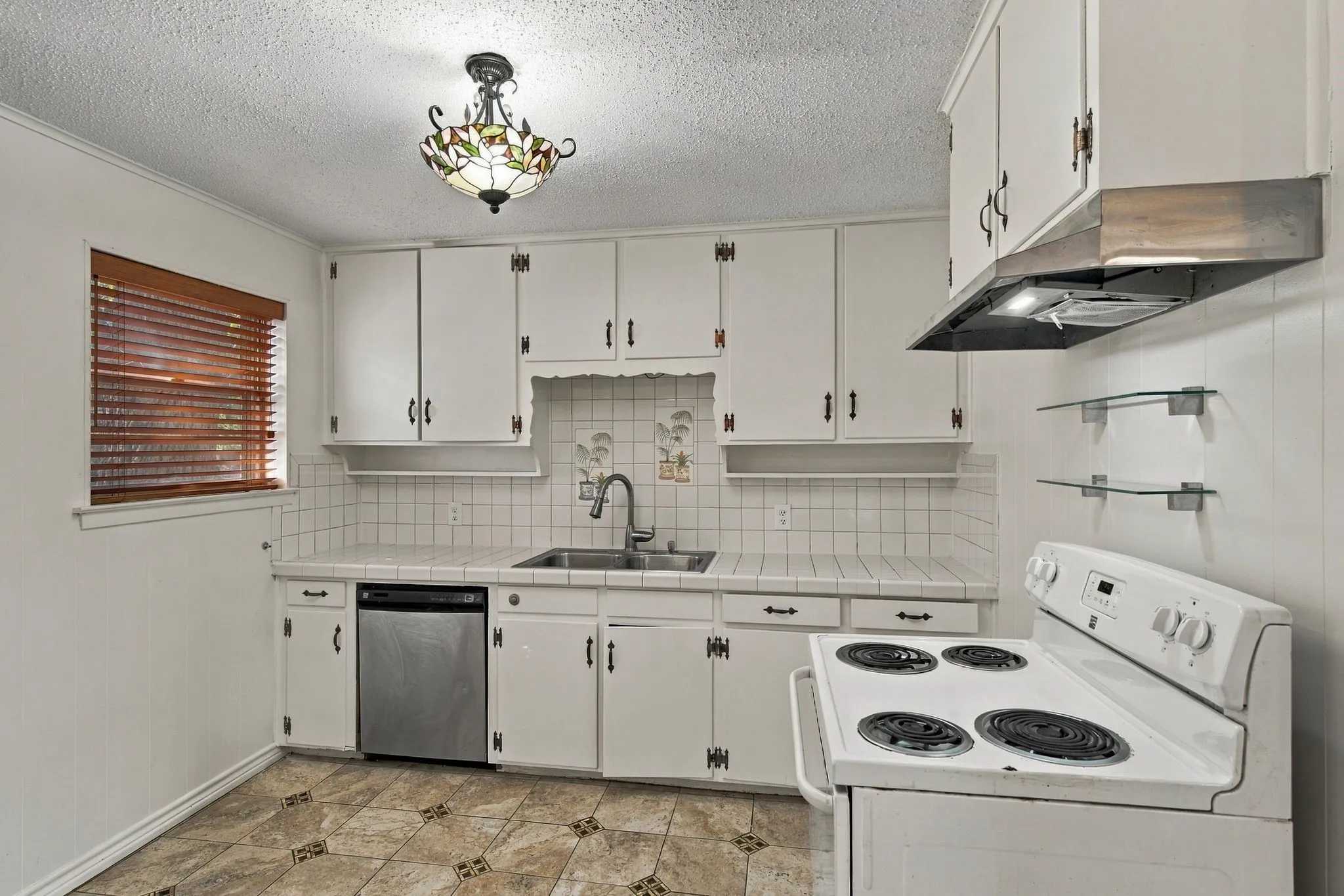 Unimproved Land For Sale in Dallas County , 101 S Heartz Road, Coppell, Texas 75019, 0, 0, Garage spaces, 0 Sqft, built in 1963, mls#21386076, Real Estate Agent in Coppell, Homes For Sale in Dallas county, Homes For Sale in Coppell, Realtor in Coppell Texas, Real Estate Brokerage Independent Realty Texas, Luminita Cordes Realtor