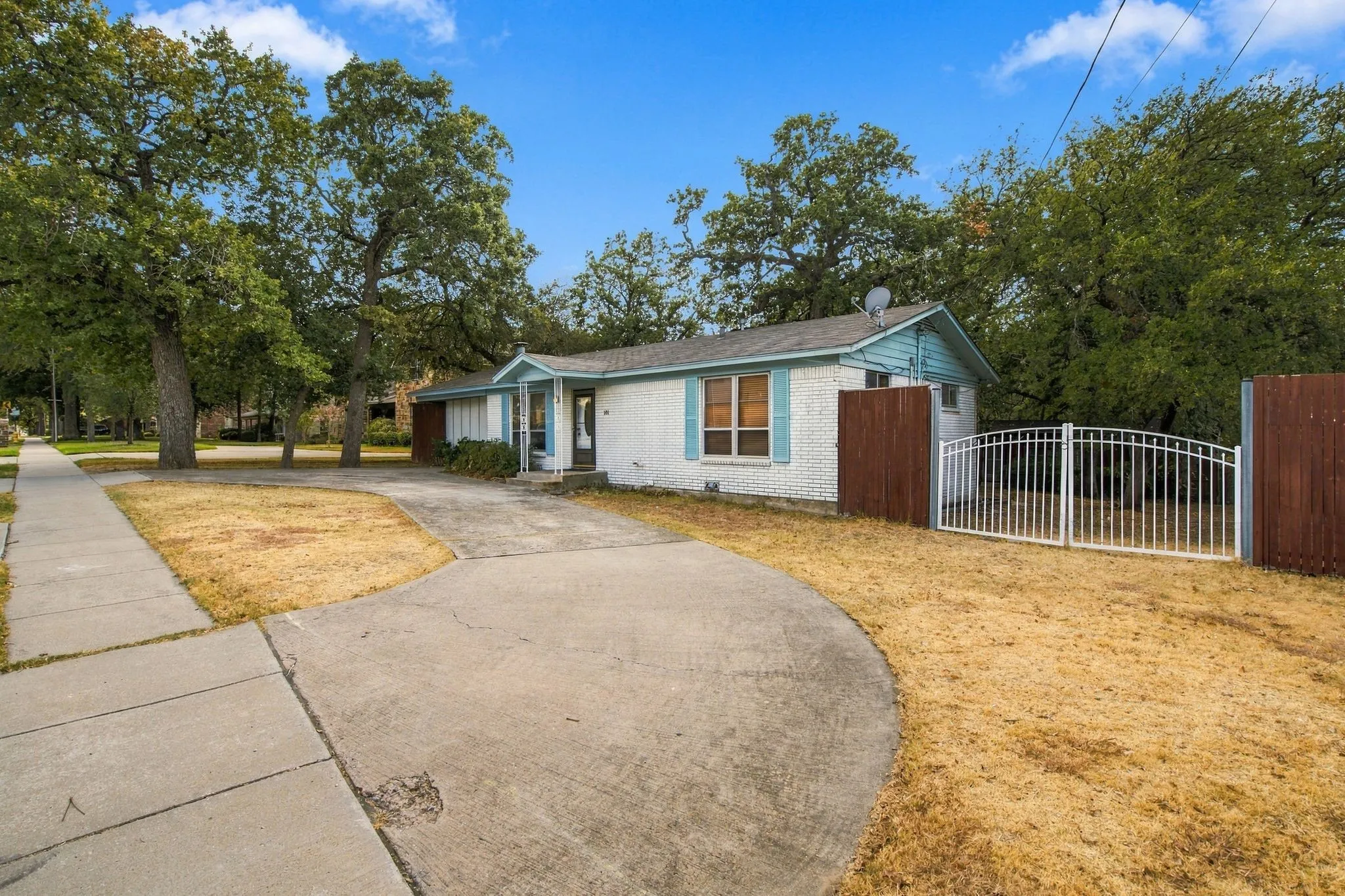 Unimproved Land For Sale in Dallas County , 101 S Heartz Road, Coppell, Texas 75019, 0, 0, Garage spaces, 0 Sqft, built in 1963, mls#21386076, Real Estate Agent in Coppell, Homes For Sale in Dallas county, Homes For Sale in Coppell, Realtor in Coppell Texas, Real Estate Brokerage Independent Realty Texas, Luminita Cordes Realtor