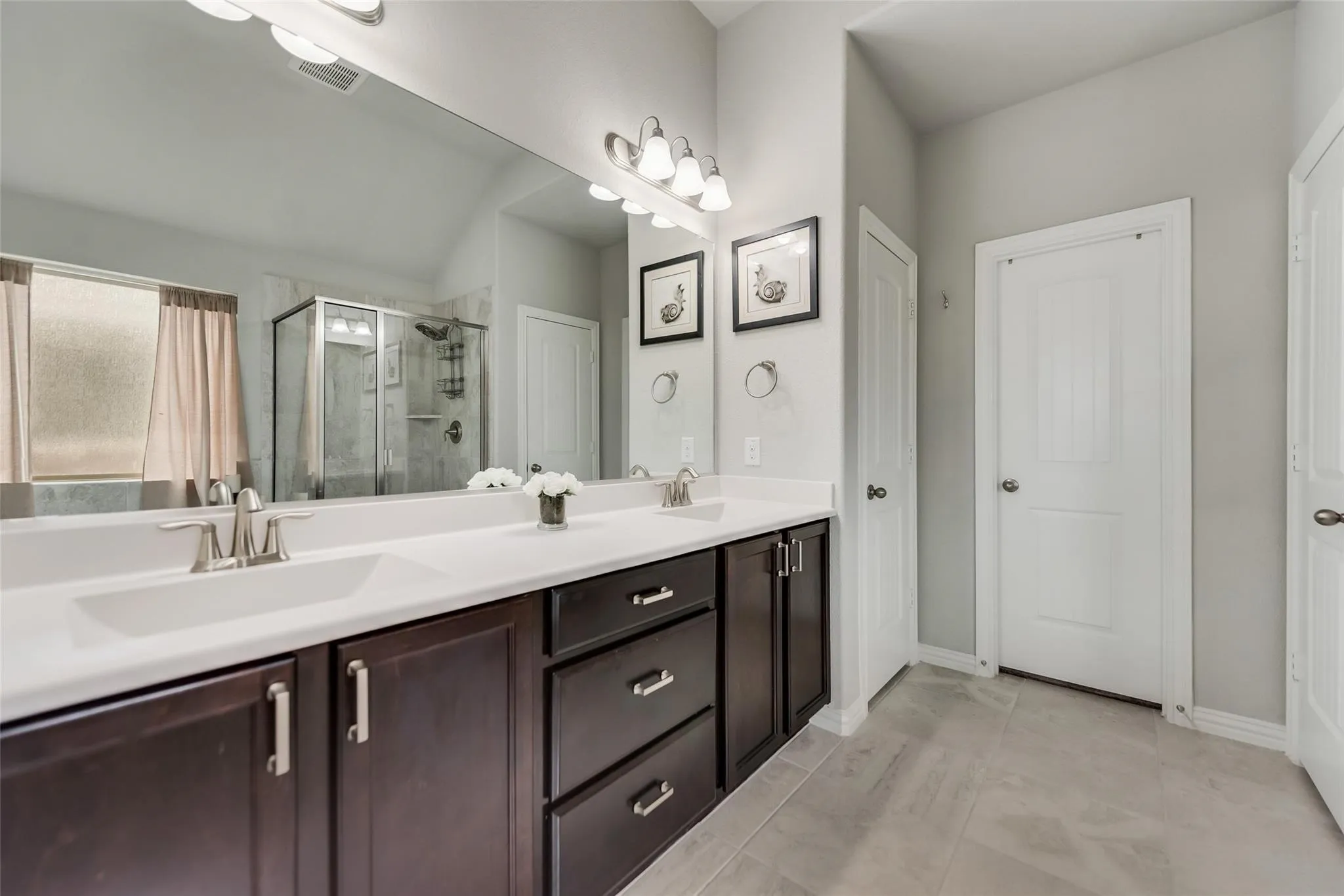 Single Family Residence For Rent in Rockwall County , 639 Devonshire Drive, Fate, Texas 75189, 4 Bedroom, 3 Bathroom, 2 Garage spaces, 2,129 Sqft, built in 2019, mls#21386092, Real Estate Agent in Fate, Homes For Rent in Rockwall county, Homes For Rent in Fate, Realtor in Fate Texas, Real Estate Brokerage Independent Realty Texas, Luminita Cordes Realtor