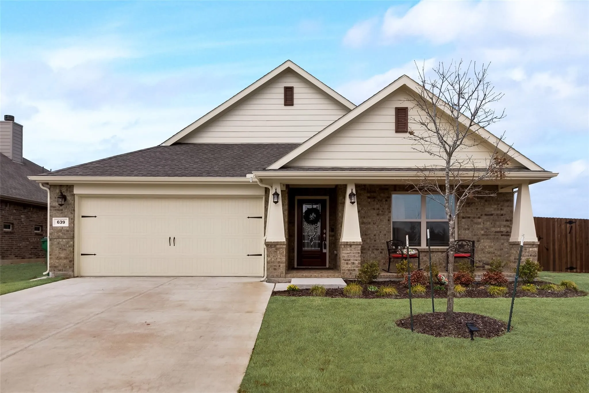 Single Family Residence For Rent in Rockwall County , 639 Devonshire Drive, Fate, Texas 75189, 4 Bedroom, 3 Bathroom, 2 Garage spaces, 2,129 Sqft, built in 2019, mls#21386092, Real Estate Agent in Fate, Homes For Rent in Rockwall county, Homes For Rent in Fate, Realtor in Fate Texas, Real Estate Brokerage Independent Realty Texas, Luminita Cordes Realtor