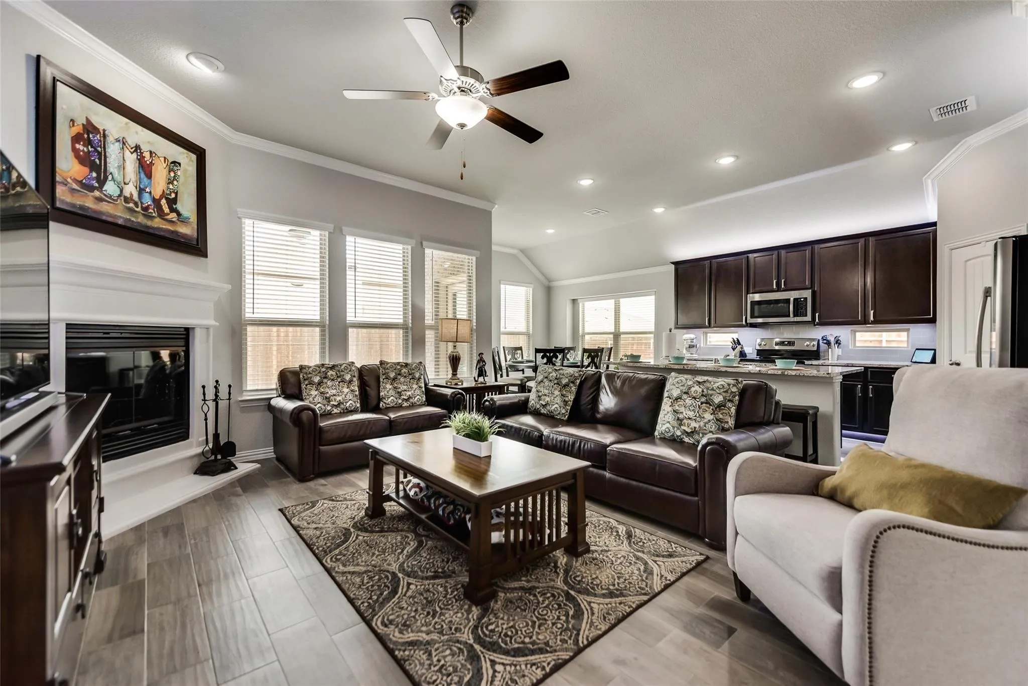 Single Family Residence For Rent in Rockwall County , 639 Devonshire Drive, Fate, Texas 75189, 4 Bedroom, 3 Bathroom, 2 Garage spaces, 2,129 Sqft, built in 2019, mls#21386092, Real Estate Agent in Fate, Homes For Rent in Rockwall county, Homes For Rent in Fate, Realtor in Fate Texas, Real Estate Brokerage Independent Realty Texas, Luminita Cordes Realtor