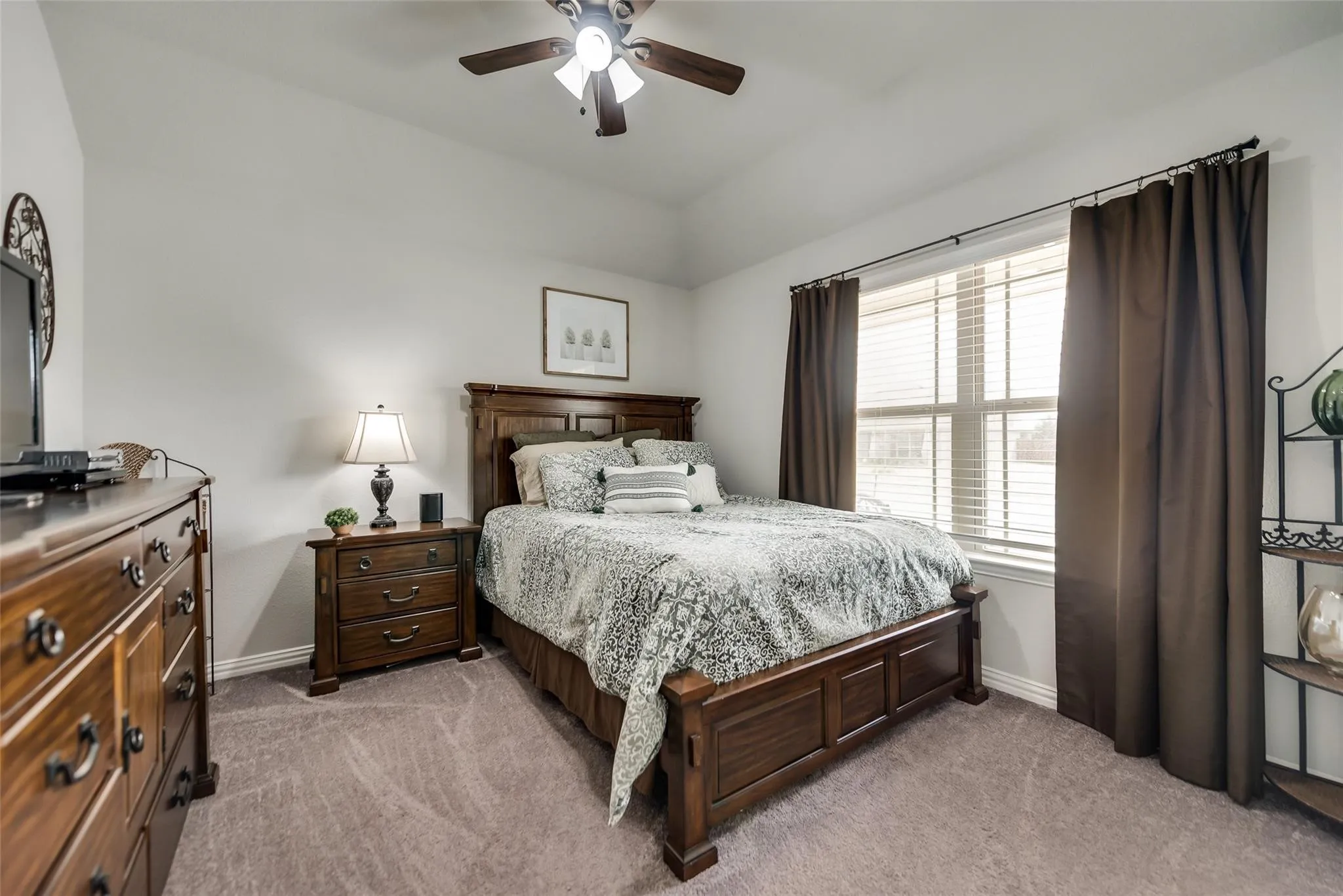 Single Family Residence For Rent in Rockwall County , 639 Devonshire Drive, Fate, Texas 75189, 4 Bedroom, 3 Bathroom, 2 Garage spaces, 2,129 Sqft, built in 2019, mls#21386092, Real Estate Agent in Fate, Homes For Rent in Rockwall county, Homes For Rent in Fate, Realtor in Fate Texas, Real Estate Brokerage Independent Realty Texas, Luminita Cordes Realtor