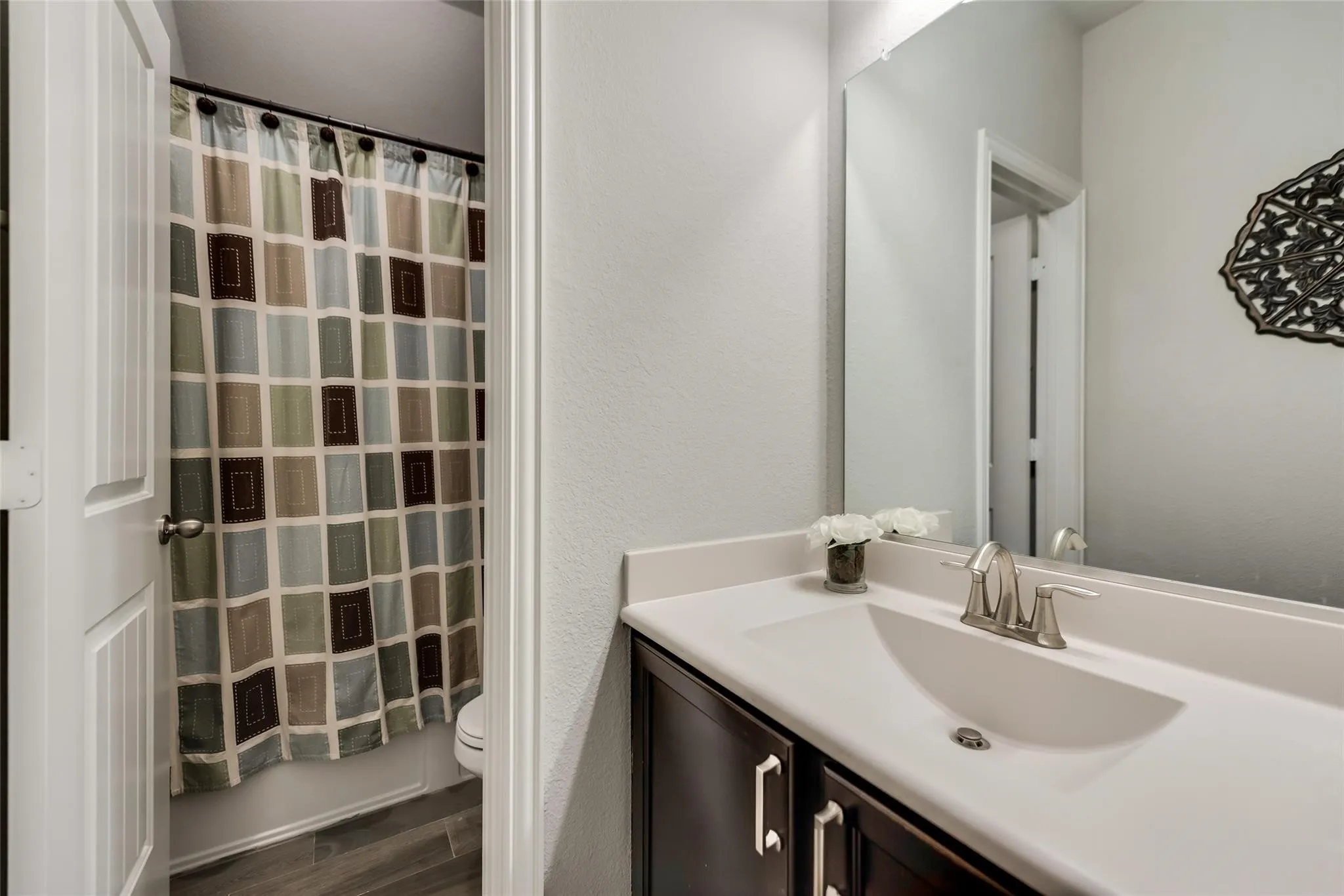 Single Family Residence For Rent in Rockwall County , 639 Devonshire Drive, Fate, Texas 75189, 4 Bedroom, 3 Bathroom, 2 Garage spaces, 2,129 Sqft, built in 2019, mls#21386092, Real Estate Agent in Fate, Homes For Rent in Rockwall county, Homes For Rent in Fate, Realtor in Fate Texas, Real Estate Brokerage Independent Realty Texas, Luminita Cordes Realtor