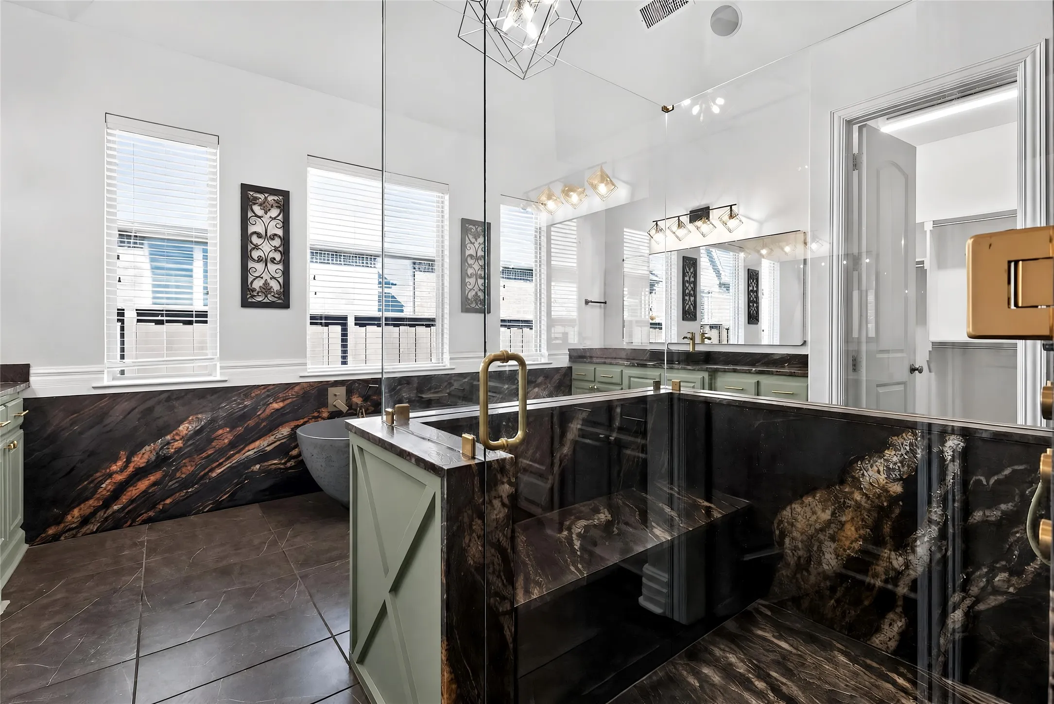 Single Family Residence For Rent in Denton County , 3131 Callander, The Colony, Texas 75056, 4 Bedroom, 6 Bathroom, 4 Garage spaces, 4,816 Sqft, built in 2014, mls#21387471, Real Estate Agent in The Colony, Homes For Rent in Denton county, Homes For Rent in The Colony, Realtor in The Colony Texas, Real Estate Brokerage Independent Realty Texas, Luminita Cordes Realtor