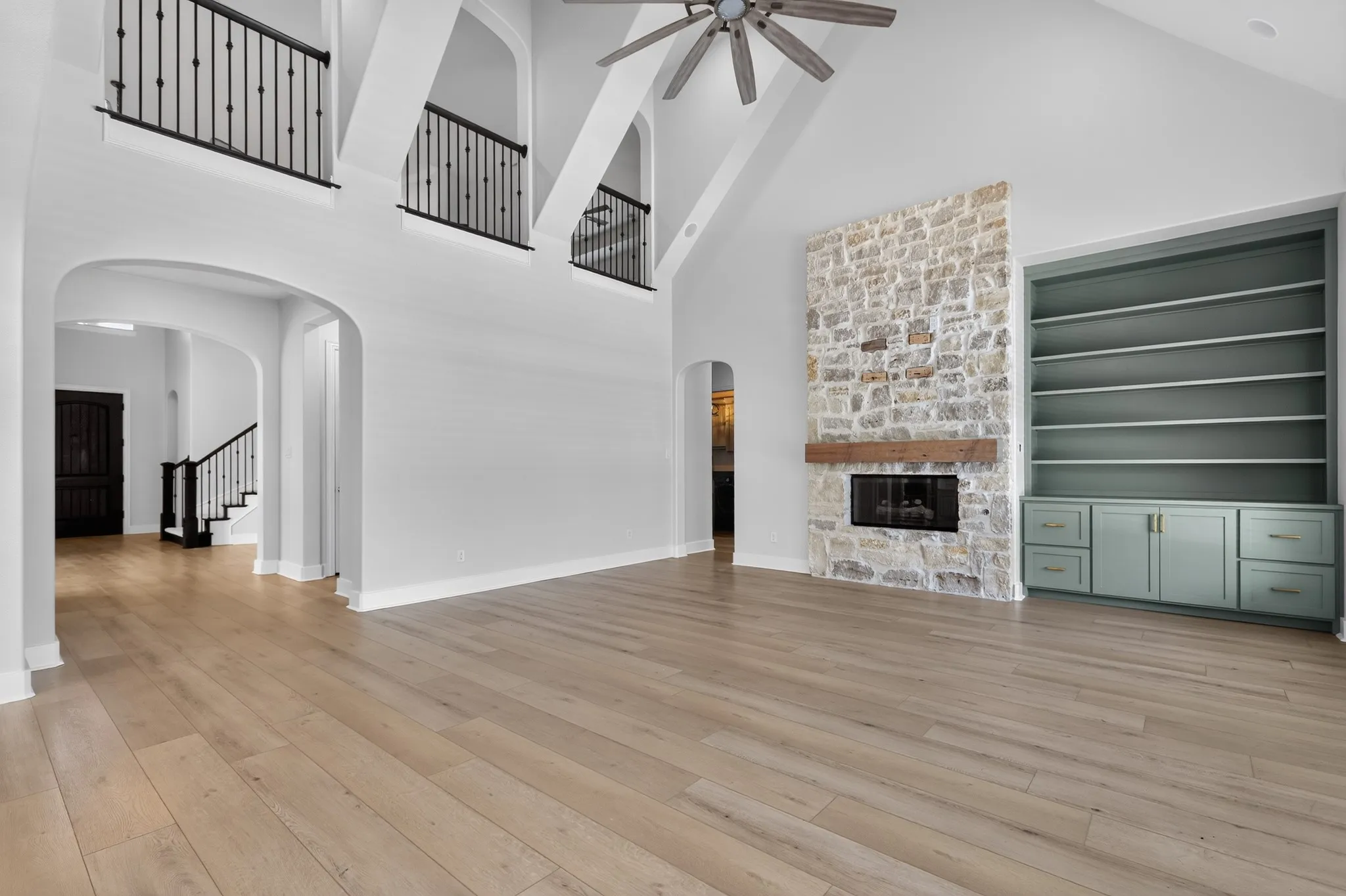 Single Family Residence For Rent in Denton County , 3131 Callander, The Colony, Texas 75056, 4 Bedroom, 6 Bathroom, 4 Garage spaces, 4,816 Sqft, built in 2014, mls#21387471, Real Estate Agent in The Colony, Homes For Rent in Denton county, Homes For Rent in The Colony, Realtor in The Colony Texas, Real Estate Brokerage Independent Realty Texas, Luminita Cordes Realtor