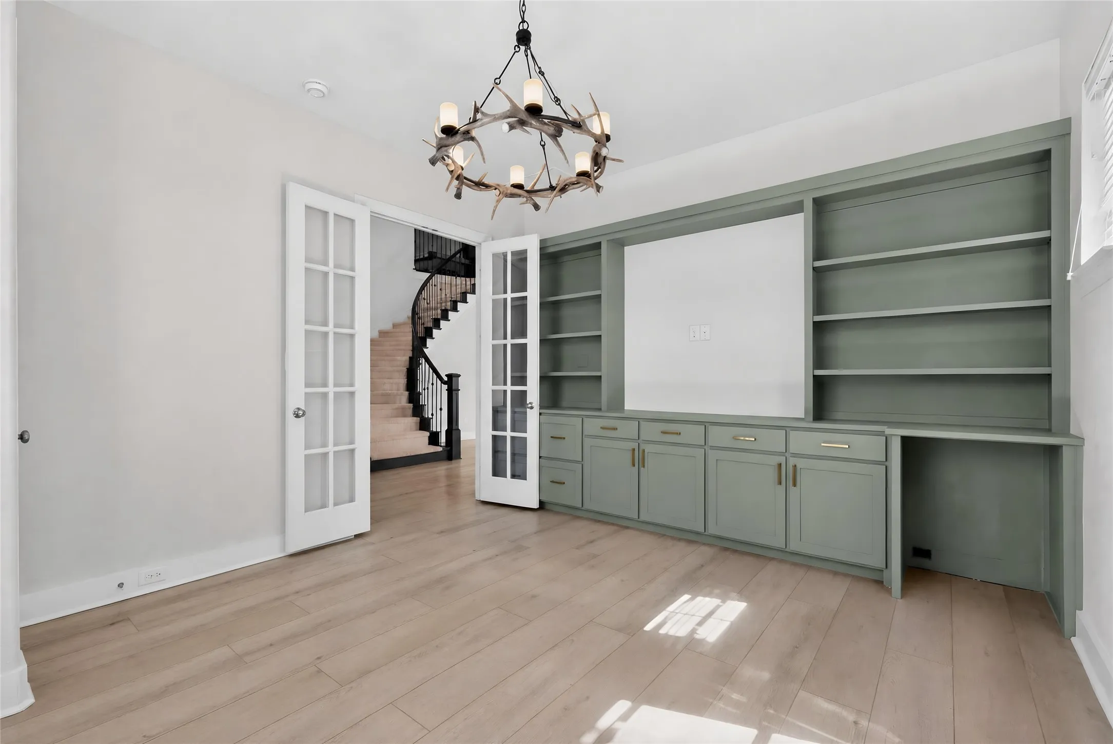 Single Family Residence For Rent in Denton County , 3131 Callander, The Colony, Texas 75056, 4 Bedroom, 6 Bathroom, 4 Garage spaces, 4,816 Sqft, built in 2014, mls#21387471, Real Estate Agent in The Colony, Homes For Rent in Denton county, Homes For Rent in The Colony, Realtor in The Colony Texas, Real Estate Brokerage Independent Realty Texas, Luminita Cordes Realtor