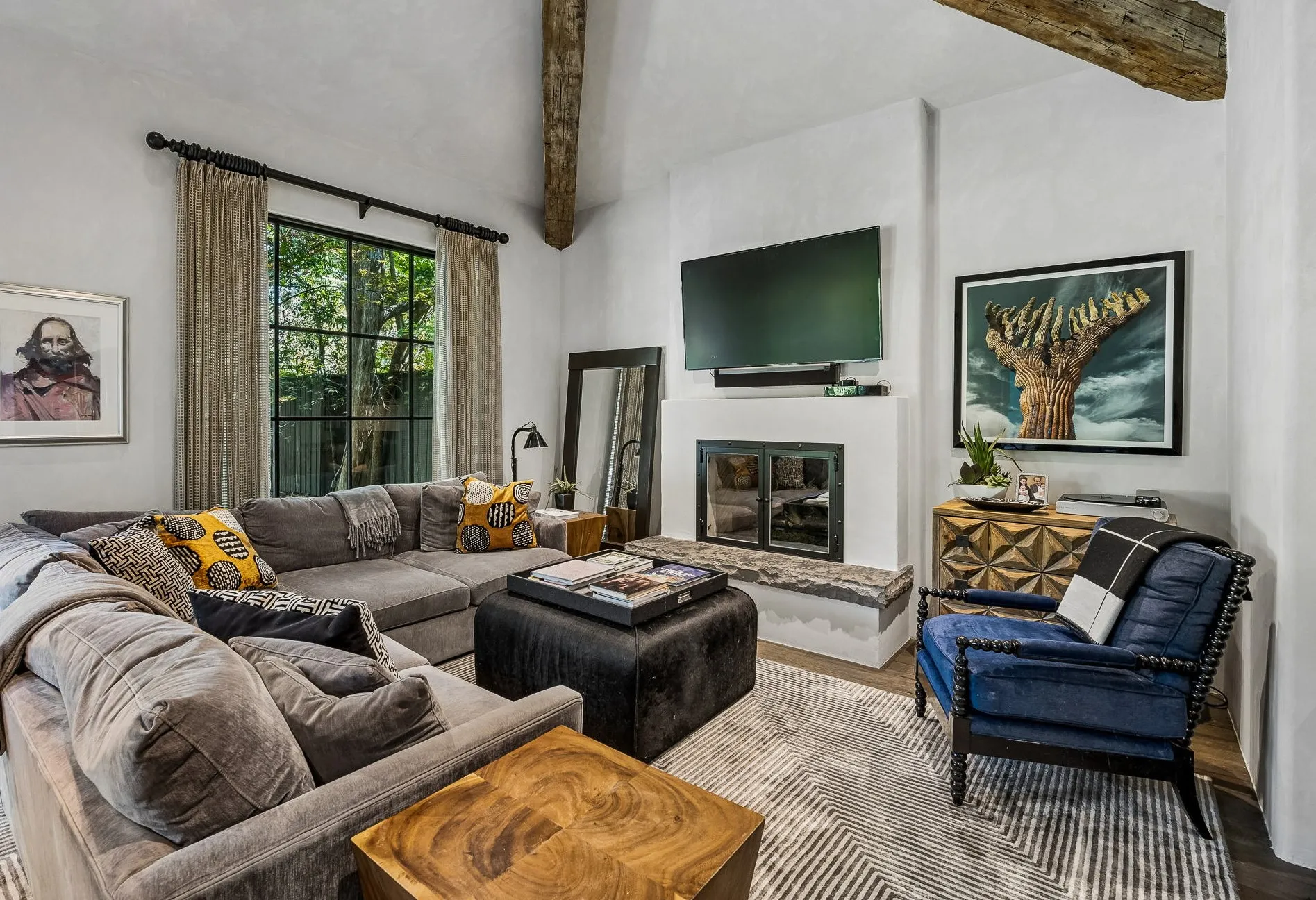 Single Family Residence For Sale in Dallas County , 6107 Northwood Road, Dallas, Texas 75225, 5 Bedroom, 6 Bathroom, 3 Garage spaces, 5,804 Sqft, built in 2018, mls#21385329, Real Estate Agent in Dallas, Homes For Sale in Dallas county, Homes For Sale in Dallas, Realtor in Dallas Texas, Real Estate Brokerage Independent Realty Texas, Luminita Cordes Realtor