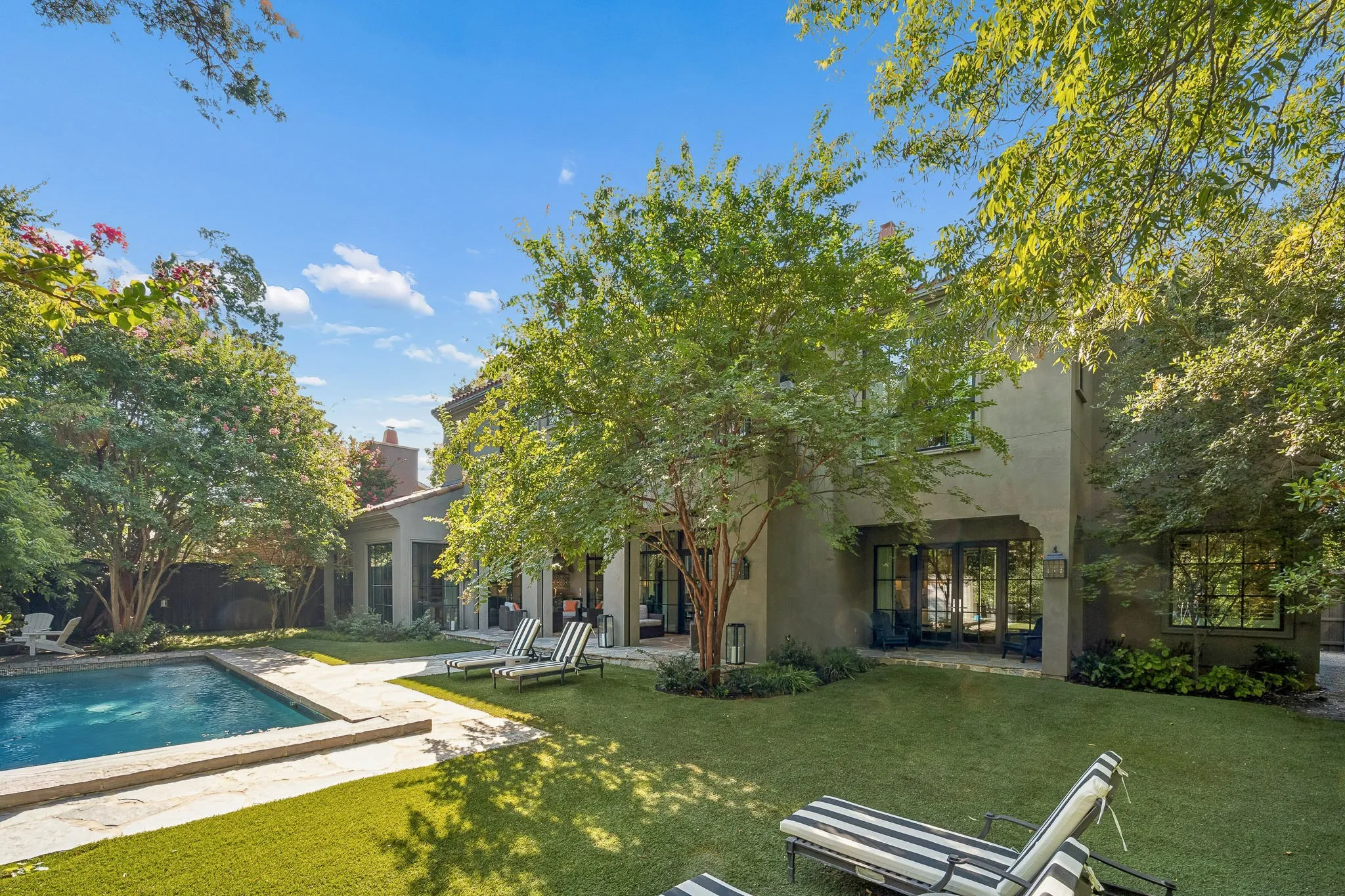 Single Family Residence For Sale in Dallas County , 6107 Northwood Road, Dallas, Texas 75225, 5 Bedroom, 6 Bathroom, 3 Garage spaces, 5,804 Sqft, built in 2018, mls#21385329, Real Estate Agent in Dallas, Homes For Sale in Dallas county, Homes For Sale in Dallas, Realtor in Dallas Texas, Real Estate Brokerage Independent Realty Texas, Luminita Cordes Realtor