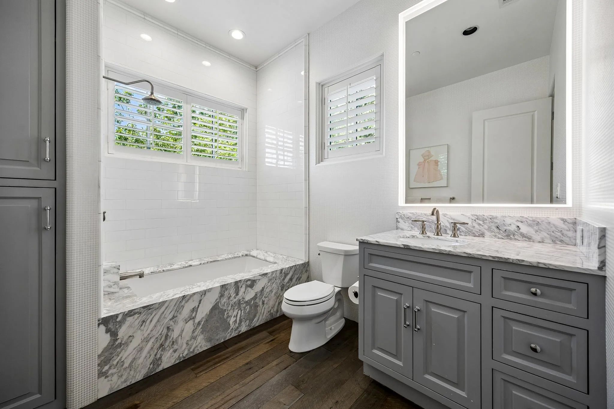 Single Family Residence For Sale in Dallas County , 6107 Northwood Road, Dallas, Texas 75225, 5 Bedroom, 6 Bathroom, 3 Garage spaces, 5,804 Sqft, built in 2018, mls#21385329, Real Estate Agent in Dallas, Homes For Sale in Dallas county, Homes For Sale in Dallas, Realtor in Dallas Texas, Real Estate Brokerage Independent Realty Texas, Luminita Cordes Realtor