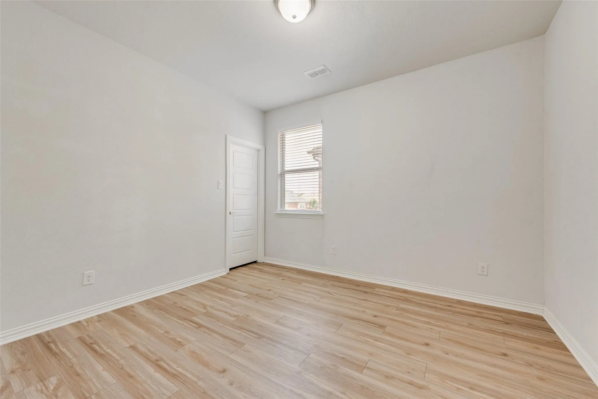 Single Family Residence For Rent in Collin County , 628 Ansley Way, Allen, Texas 75013, 3 Bedroom, 3 Bathroom, 2 Garage spaces, 2,456 Sqft, built in 2017, mls#21386344, Real Estate Agent in Allen, Homes For Rent in Collin county, Homes For Rent in Allen, Realtor in Allen Texas, Real Estate Brokerage Independent Realty Texas, Luminita Cordes Realtor