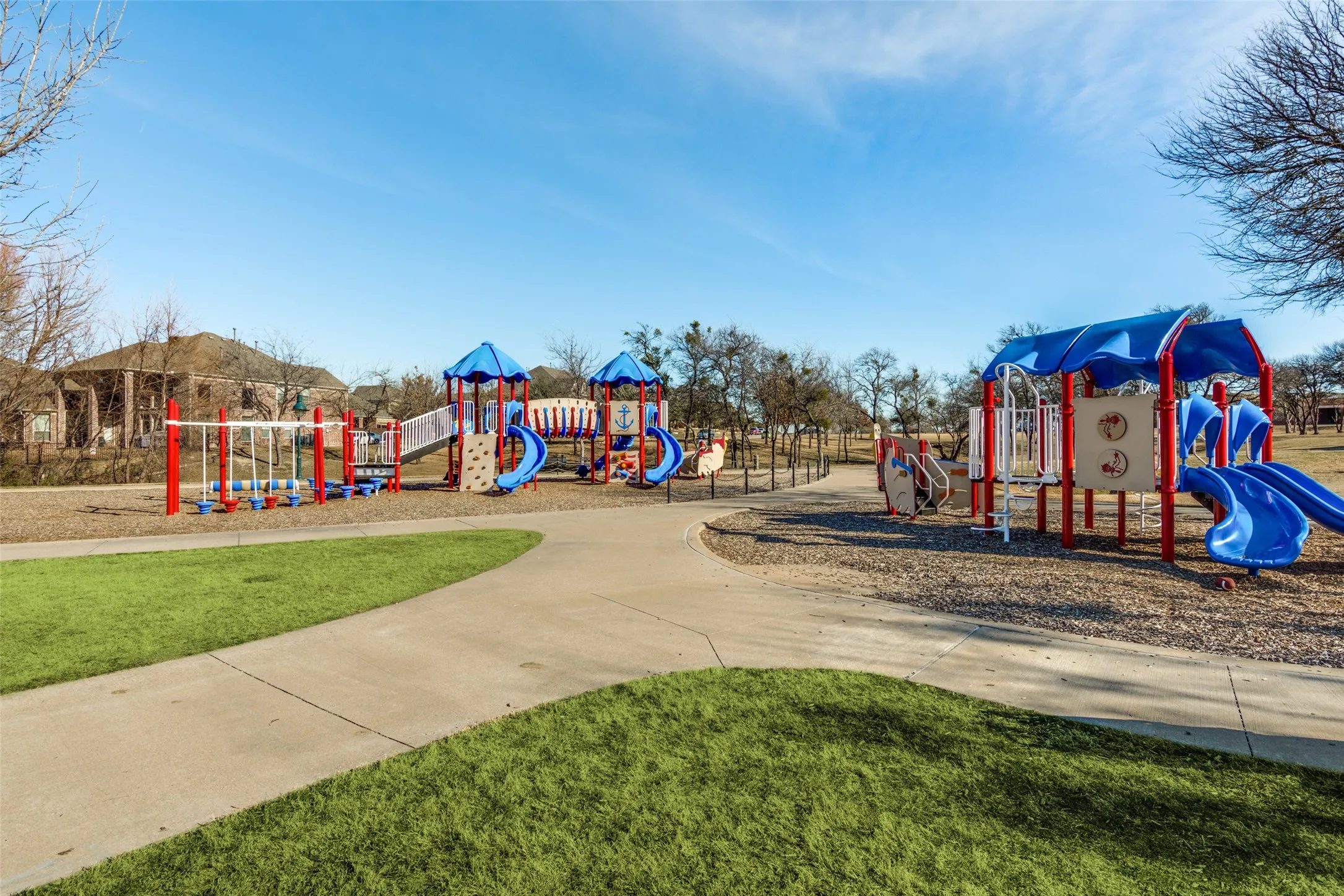 Panther Creek offers neighborhood playgrounds and outdoor spaces, providing plenty of opportunities to get outside and enjoy the community.
