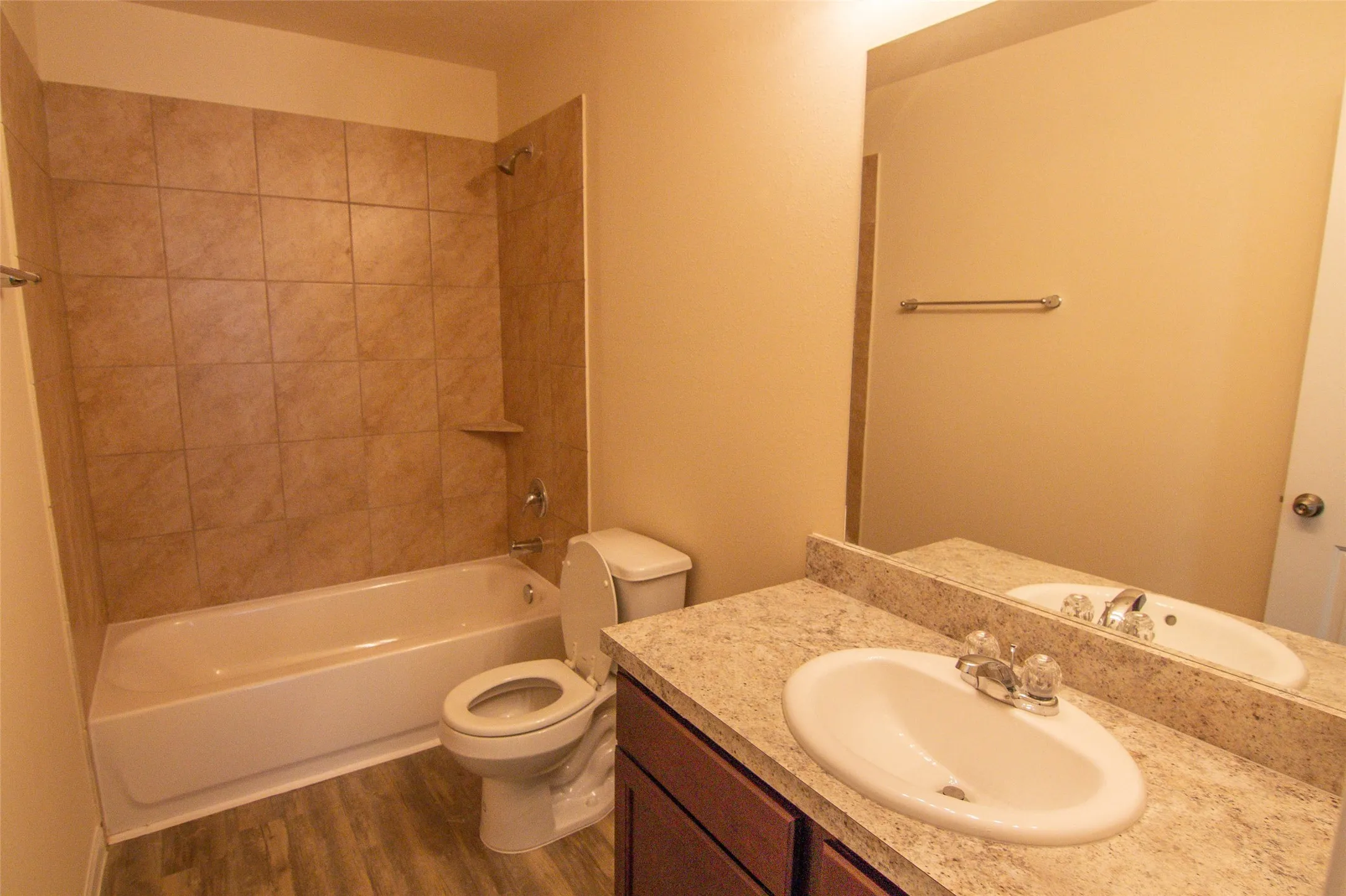 Single Family Residence For Rent in Tarrant County , 4001 Bonita Springs Drive, Fort Worth, Texas 76123, 3 Bedroom, 2 Bathroom, 2 Garage spaces, 1,398 Sqft, built in 2015, mls#21387480, Real Estate Agent in Fort Worth, Homes For Rent in Tarrant county, Homes For Rent in Fort Worth, Realtor in Fort Worth Texas, Real Estate Brokerage Independent Realty Texas, Luminita Cordes Realtor