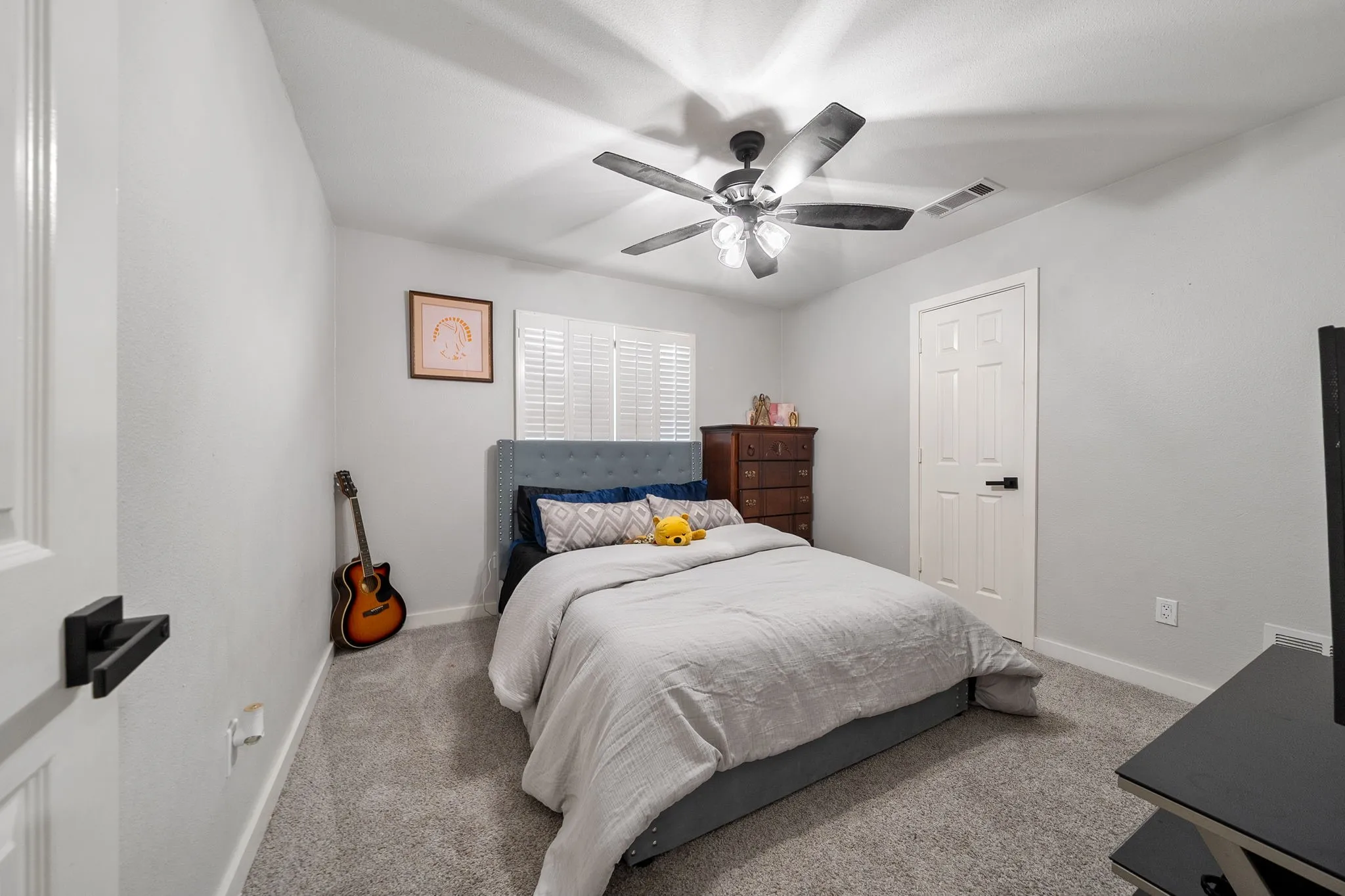 Single Family Residence For Sale in Dallas County , 2805 Colleen Drive, Garland, Texas 75043, 4 Bedroom, 3 Bathroom, 2 Garage spaces, 2,592 Sqft, built in 1981, mls#21382249, Real Estate Agent in Garland, Homes For Sale in Dallas county, Homes For Sale in Garland, Realtor in Garland Texas, Real Estate Brokerage Independent Realty Texas, Luminita Cordes Realtor