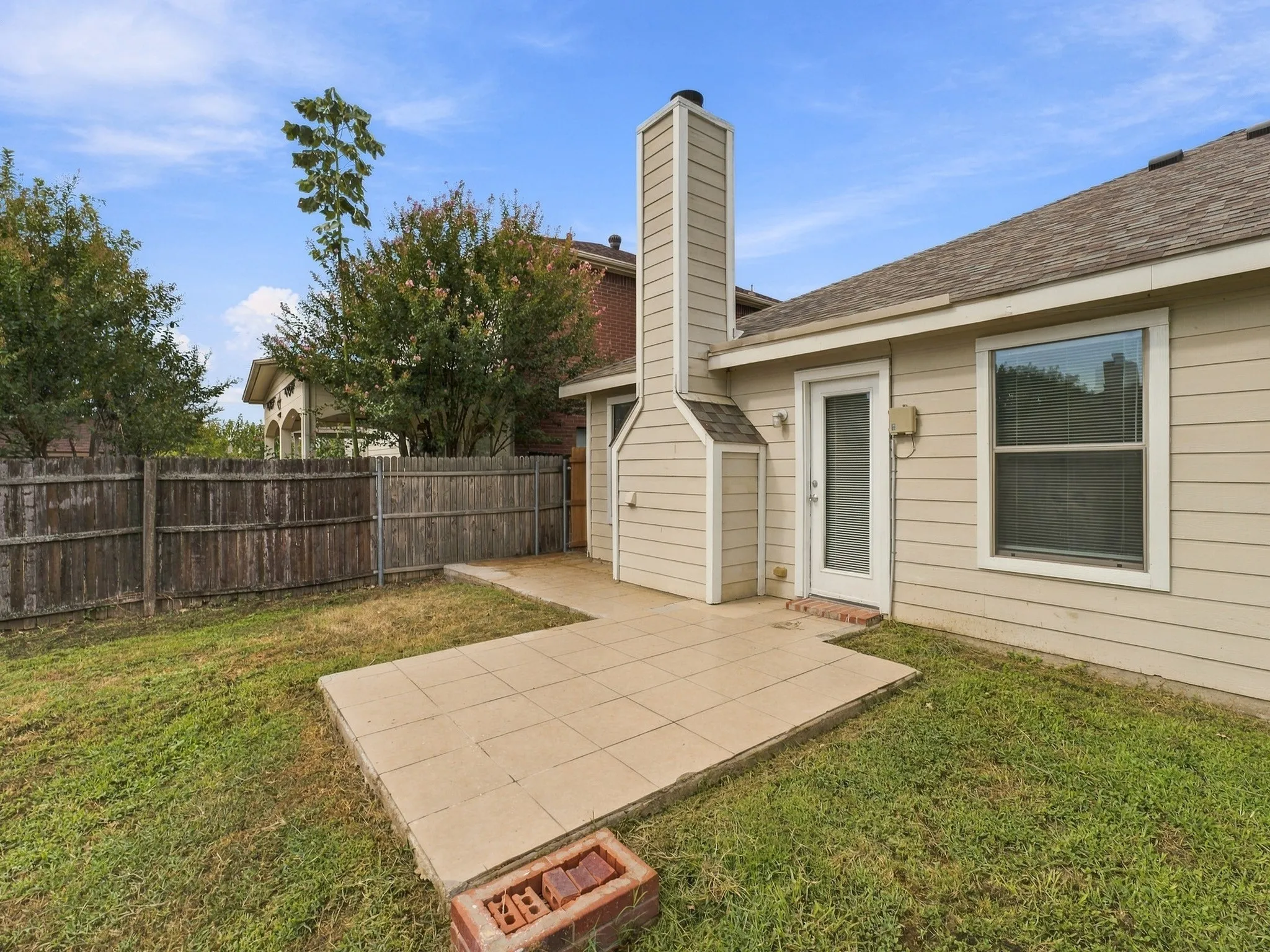 Single Family Residence For Rent in Tarrant County , 5820 Show Master Lane, Fort Worth, Texas 76179, 3 Bedroom, 2 Bathroom, 2 Garage spaces, 1,820 Sqft, built in 2005, mls#21385764, Real Estate Agent in Fort Worth, Homes For Rent in Tarrant county, Homes For Rent in Fort Worth, Realtor in Fort Worth Texas, Real Estate Brokerage Independent Realty Texas, Luminita Cordes Realtor