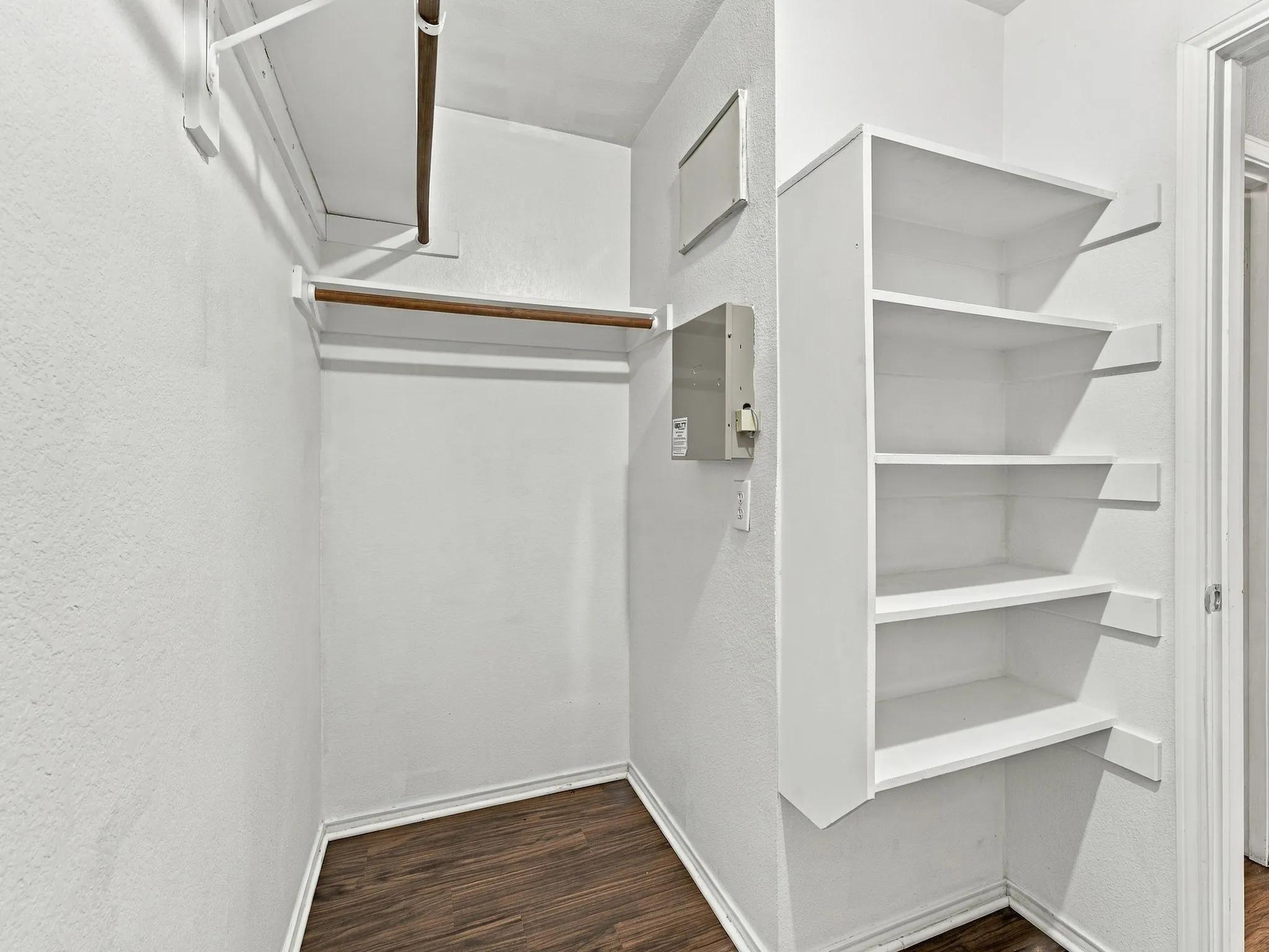 Single Family Residence For Rent in Tarrant County , 5820 Show Master Lane, Fort Worth, Texas 76179, 3 Bedroom, 2 Bathroom, 2 Garage spaces, 1,820 Sqft, built in 2005, mls#21385764, Real Estate Agent in Fort Worth, Homes For Rent in Tarrant county, Homes For Rent in Fort Worth, Realtor in Fort Worth Texas, Real Estate Brokerage Independent Realty Texas, Luminita Cordes Realtor