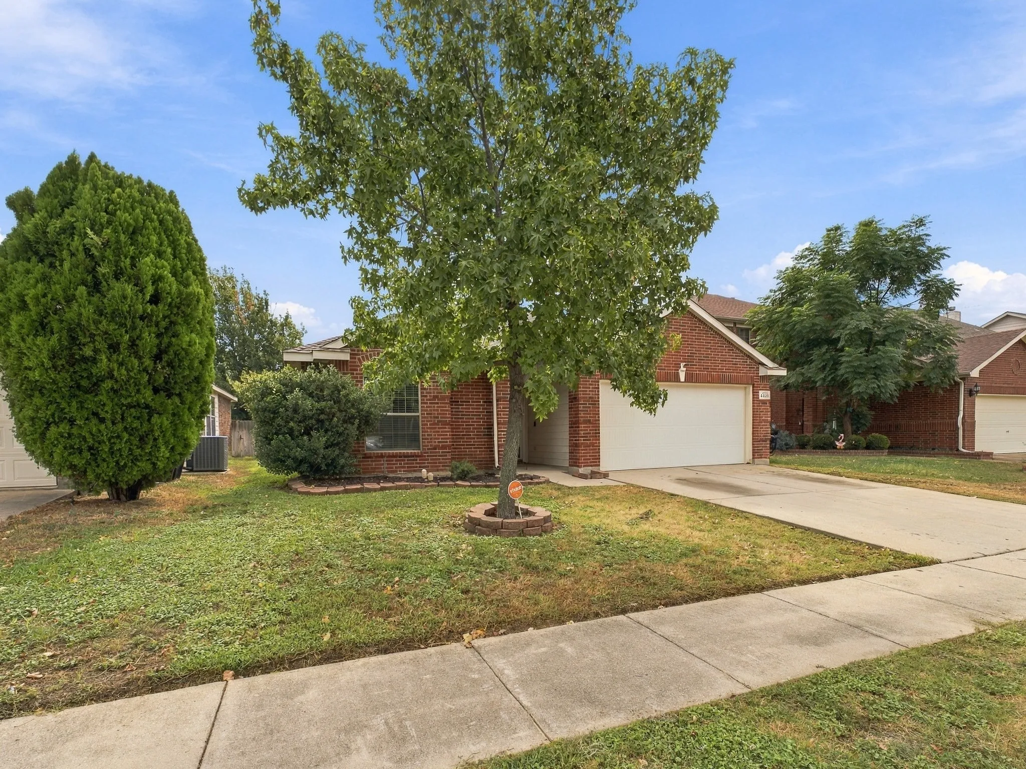 Single Family Residence For Rent in Tarrant County , 5820 Show Master Lane, Fort Worth, Texas 76179, 3 Bedroom, 2 Bathroom, 2 Garage spaces, 1,820 Sqft, built in 2005, mls#21385764, Real Estate Agent in Fort Worth, Homes For Rent in Tarrant county, Homes For Rent in Fort Worth, Realtor in Fort Worth Texas, Real Estate Brokerage Independent Realty Texas, Luminita Cordes Realtor