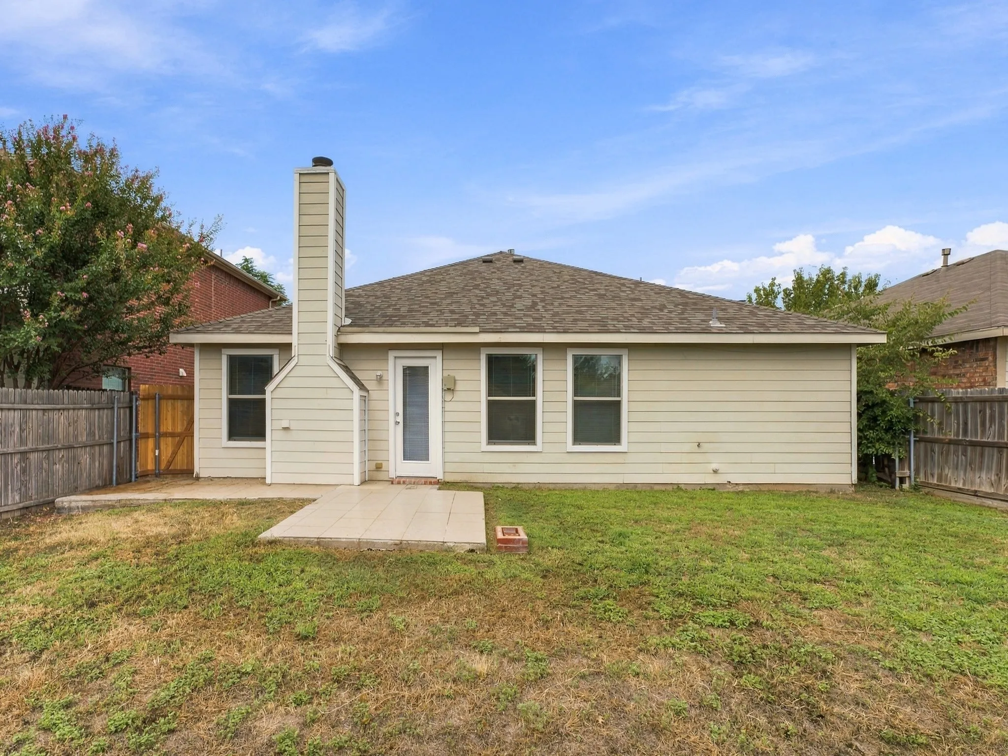 Single Family Residence For Rent in Tarrant County , 5820 Show Master Lane, Fort Worth, Texas 76179, 3 Bedroom, 2 Bathroom, 2 Garage spaces, 1,820 Sqft, built in 2005, mls#21385764, Real Estate Agent in Fort Worth, Homes For Rent in Tarrant county, Homes For Rent in Fort Worth, Realtor in Fort Worth Texas, Real Estate Brokerage Independent Realty Texas, Luminita Cordes Realtor