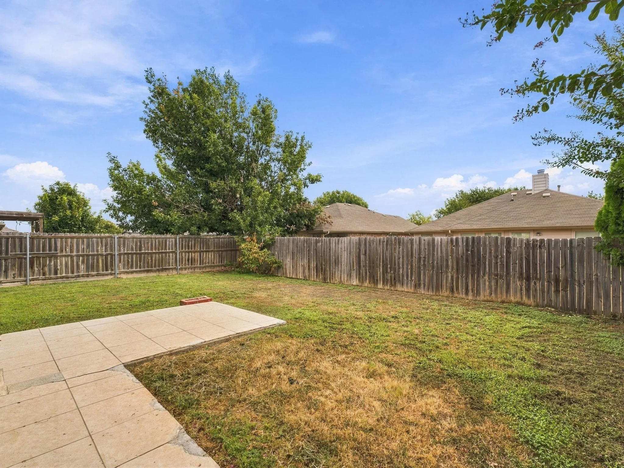 Single Family Residence For Rent in Tarrant County , 5820 Show Master Lane, Fort Worth, Texas 76179, 3 Bedroom, 2 Bathroom, 2 Garage spaces, 1,820 Sqft, built in 2005, mls#21385764, Real Estate Agent in Fort Worth, Homes For Rent in Tarrant county, Homes For Rent in Fort Worth, Realtor in Fort Worth Texas, Real Estate Brokerage Independent Realty Texas, Luminita Cordes Realtor