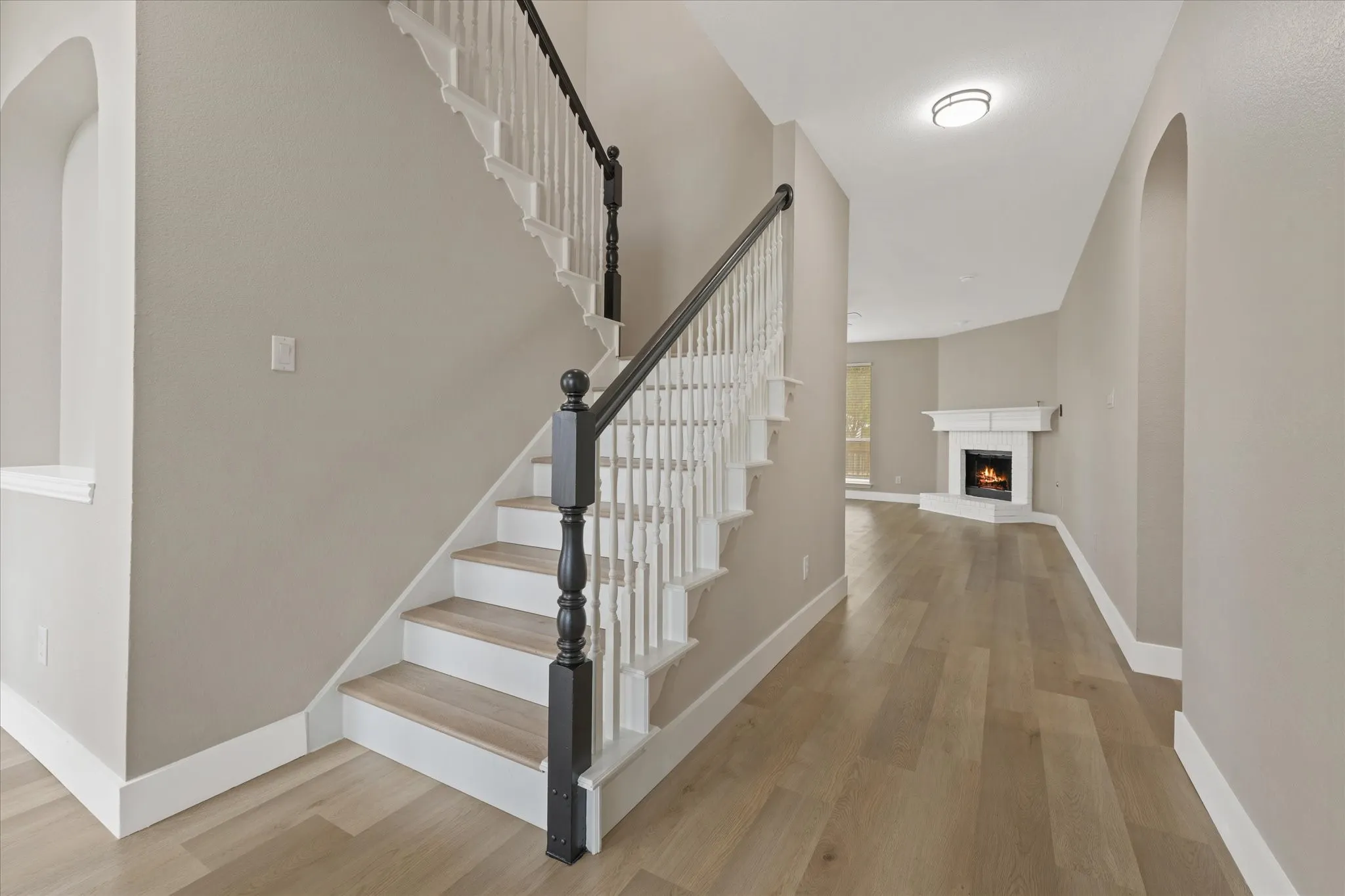 Single Family Residence For Sale in Tarrant County , 2831 Atrium Drive, Grand Prairie, Texas 75052, 5 Bedroom, 4 Bathroom, 2 Garage spaces, 3,240 Sqft, built in 2000, mls#21387168, Real Estate Agent in Grand Prairie, Homes For Sale in Tarrant county, Homes For Sale in Grand Prairie, Realtor in Grand Prairie Texas, Real Estate Brokerage Independent Realty Texas, Luminita Cordes Realtor