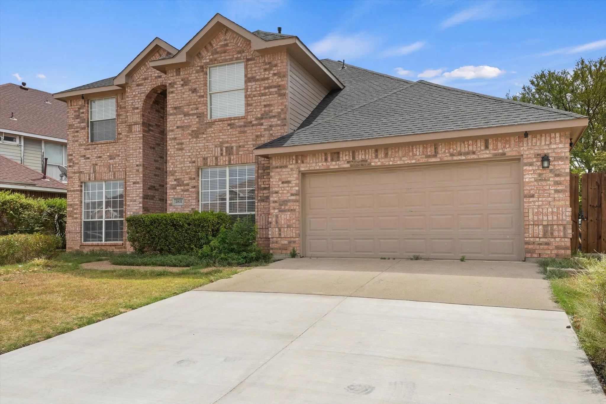 Single Family Residence For Sale in Tarrant County , 2831 Atrium Drive, Grand Prairie, Texas 75052, 5 Bedroom, 4 Bathroom, 2 Garage spaces, 3,240 Sqft, built in 2000, mls#21387168, Real Estate Agent in Grand Prairie, Homes For Sale in Tarrant county, Homes For Sale in Grand Prairie, Realtor in Grand Prairie Texas, Real Estate Brokerage Independent Realty Texas, Luminita Cordes Realtor