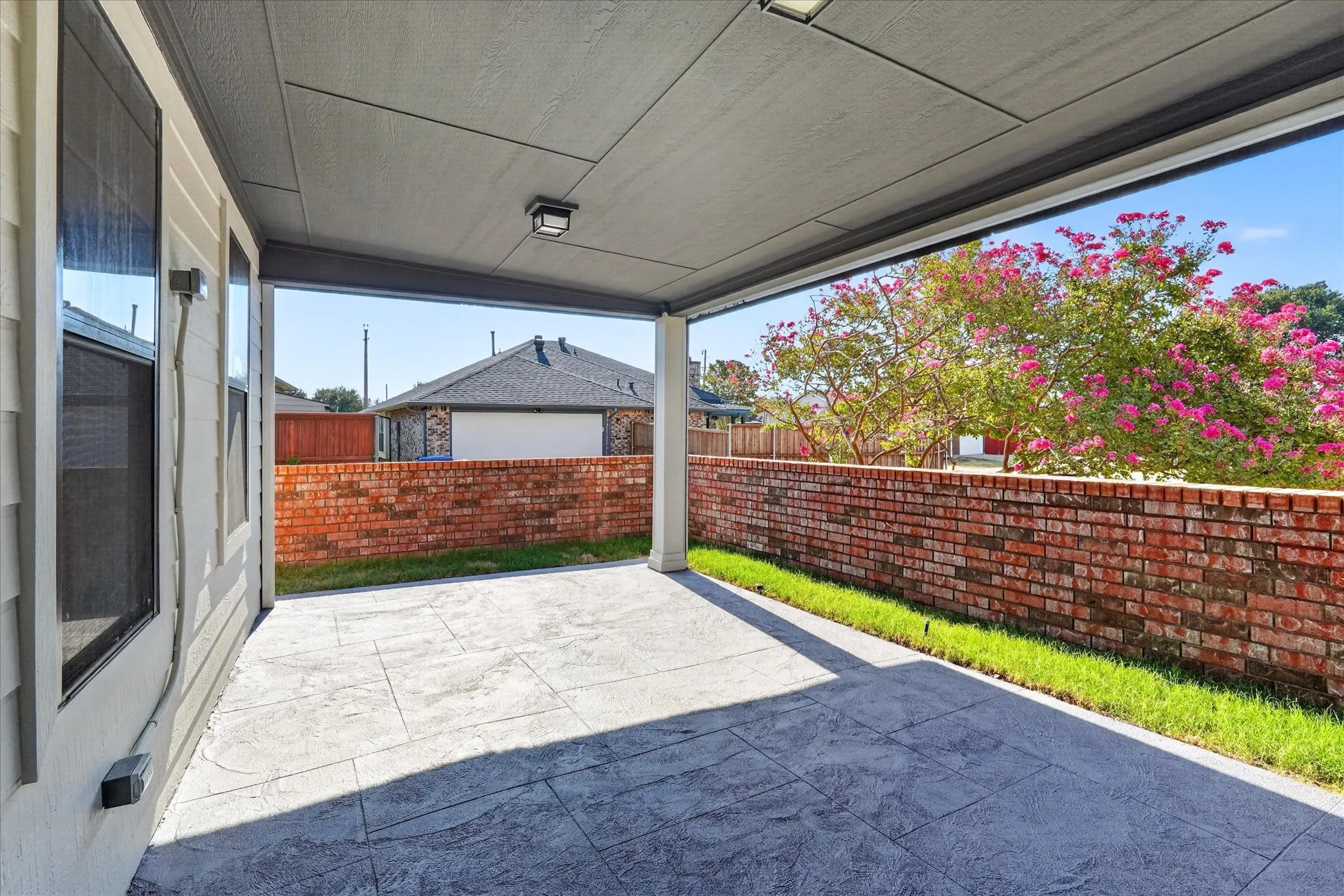 Single Family Residence For Sale in Denton County , 4206 Harvest Hill Road, Carrollton, Texas 75010, 4 Bedroom, 4 Bathroom, 2 Garage spaces, 3,805 Sqft, built in 1985, mls#21387507, Real Estate Agent in Carrollton, Homes For Sale in Denton county, Homes For Sale in Carrollton, Realtor in Carrollton Texas, Real Estate Brokerage Independent Realty Texas, Luminita Cordes Realtor
