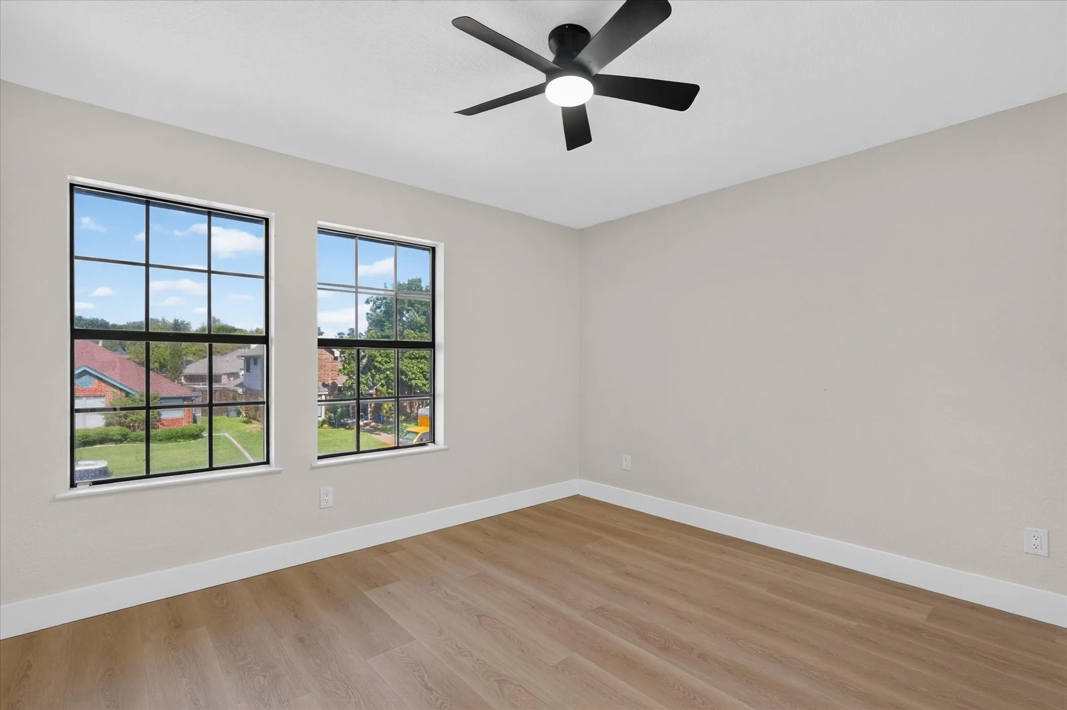 Single Family Residence For Sale in Denton County , 4206 Harvest Hill Road, Carrollton, Texas 75010, 4 Bedroom, 4 Bathroom, 2 Garage spaces, 3,805 Sqft, built in 1985, mls#21387507, Real Estate Agent in Carrollton, Homes For Sale in Denton county, Homes For Sale in Carrollton, Realtor in Carrollton Texas, Real Estate Brokerage Independent Realty Texas, Luminita Cordes Realtor
