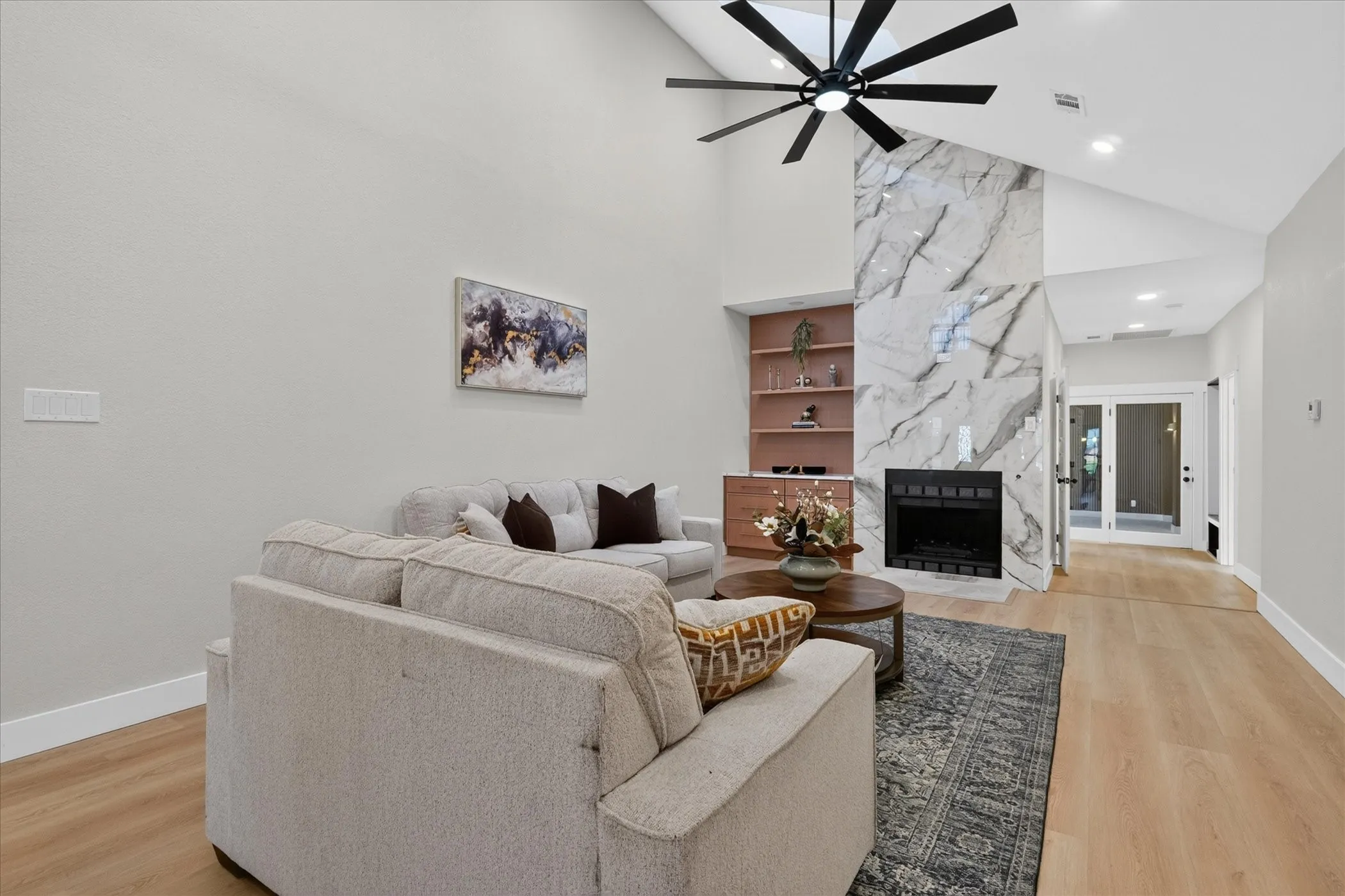 Single Family Residence For Sale in Denton County , 4206 Harvest Hill Road, Carrollton, Texas 75010, 4 Bedroom, 4 Bathroom, 2 Garage spaces, 3,805 Sqft, built in 1985, mls#21387507, Real Estate Agent in Carrollton, Homes For Sale in Denton county, Homes For Sale in Carrollton, Realtor in Carrollton Texas, Real Estate Brokerage Independent Realty Texas, Luminita Cordes Realtor