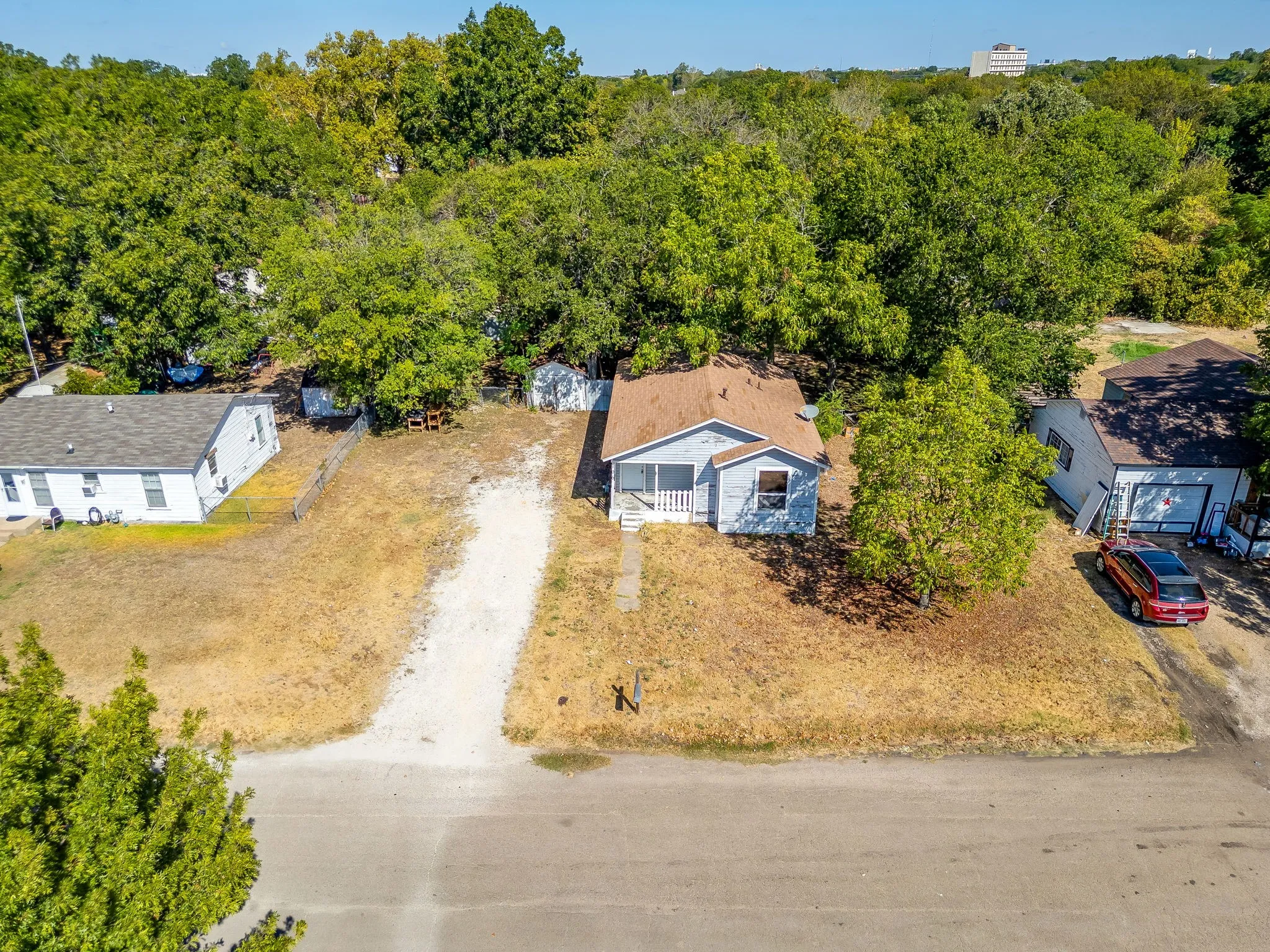 Views of the front of the home and newer roof 2017.