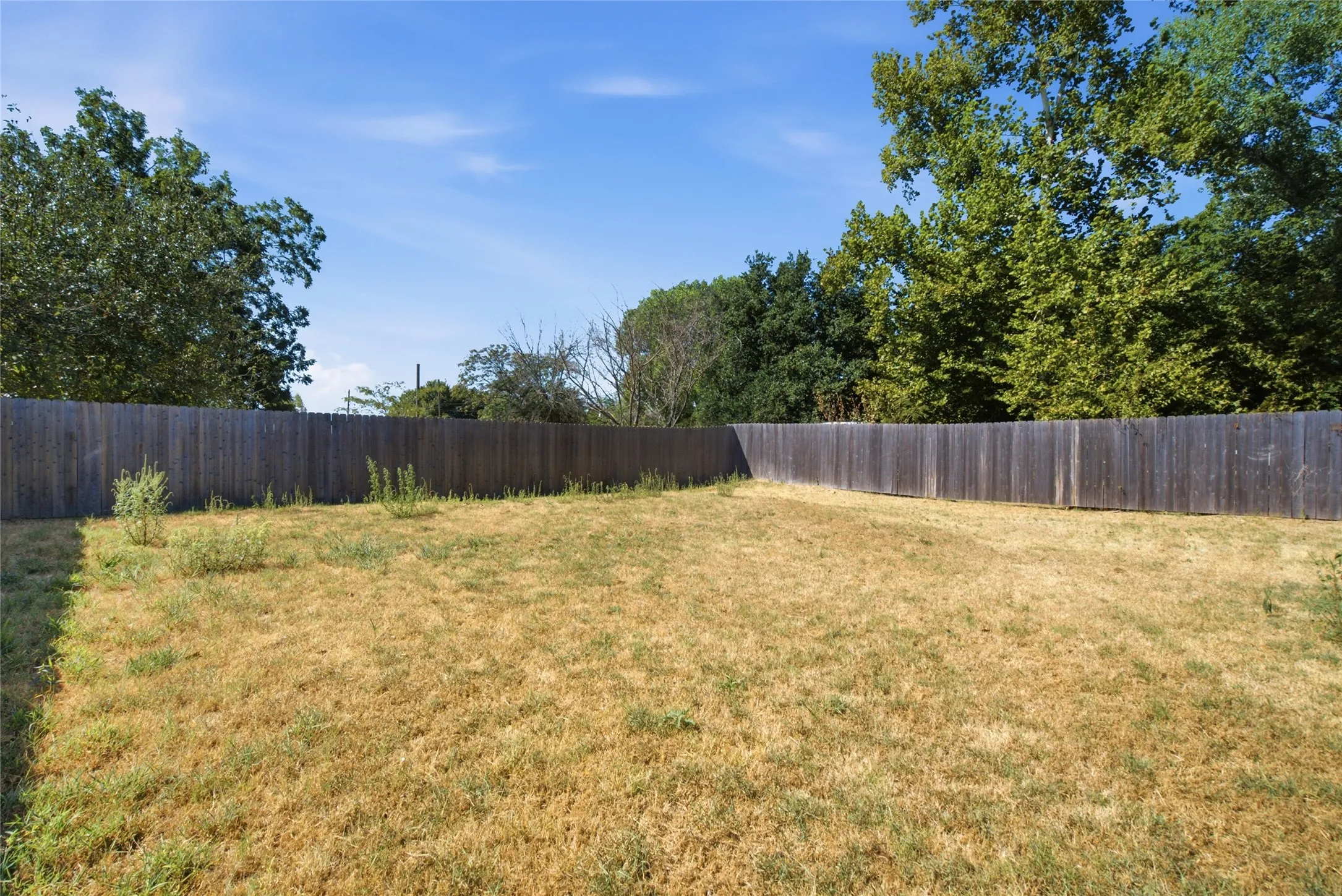 Single Family Residence For Sale in Wise County , 205 Owens Street, Bridgeport, Texas 76426, 3 Bedroom, 2 Bathroom, Garage spaces, 1,426 Sqft, built in 2023, mls#21386755, Real Estate Agent in Bridgeport, Homes For Sale in Wise county, Homes For Sale in Bridgeport, Realtor in Bridgeport Texas, Real Estate Brokerage Independent Realty Texas, Luminita Cordes Realtor
