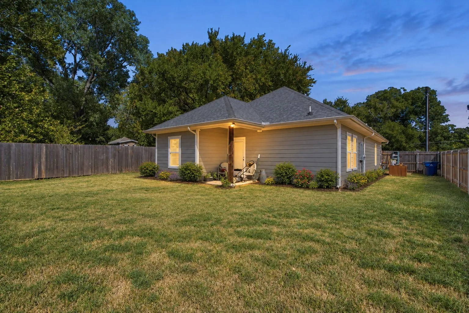 Single Family Residence For Sale in Wise County , 205 Owens Street, Bridgeport, Texas 76426, 3 Bedroom, 2 Bathroom, Garage spaces, 1,426 Sqft, built in 2023, mls#21386755, Real Estate Agent in Bridgeport, Homes For Sale in Wise county, Homes For Sale in Bridgeport, Realtor in Bridgeport Texas, Real Estate Brokerage Independent Realty Texas, Luminita Cordes Realtor
