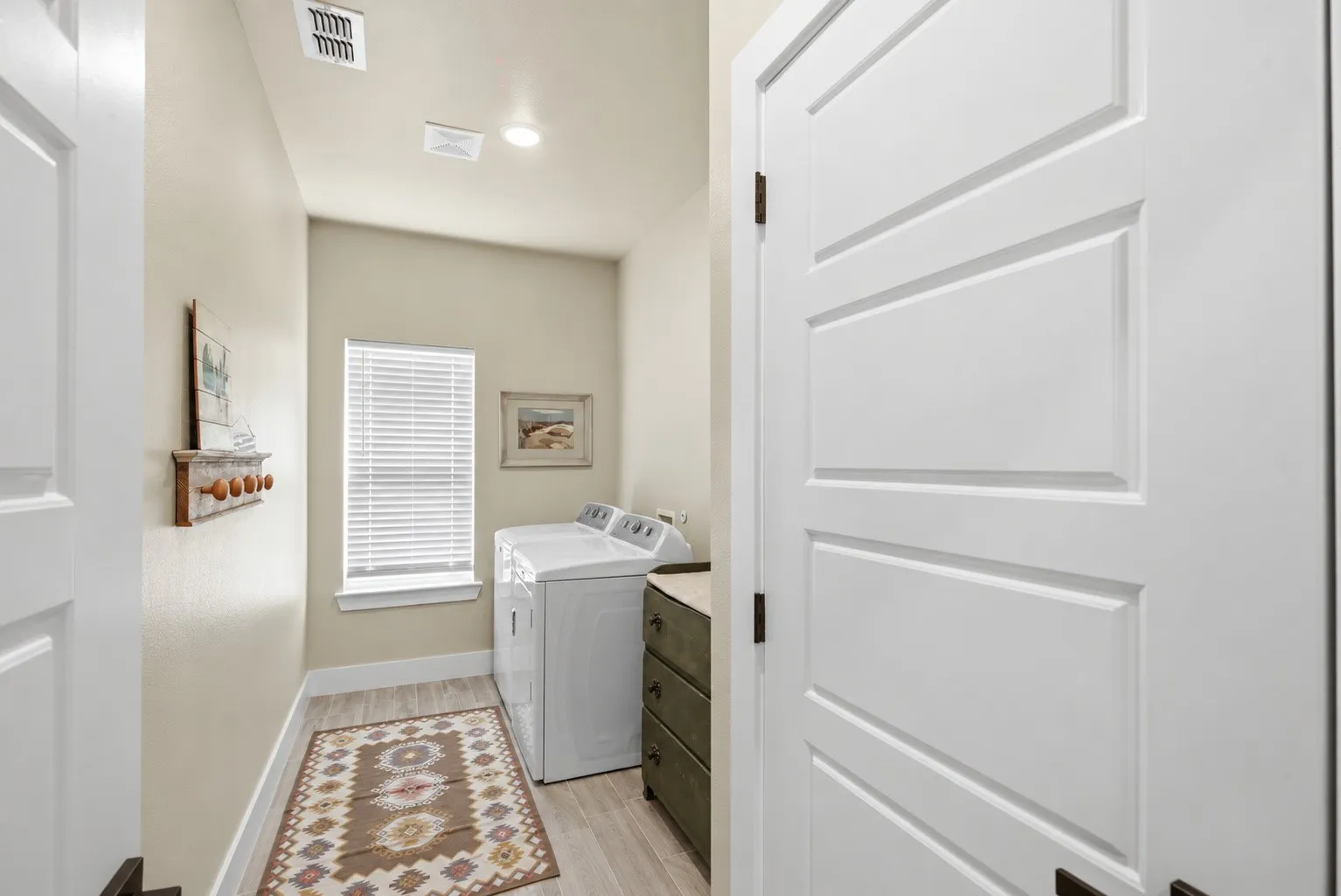 Single Family Residence For Sale in Wise County , 205 Owens Street, Bridgeport, Texas 76426, 3 Bedroom, 2 Bathroom, Garage spaces, 1,426 Sqft, built in 2023, mls#21386755, Real Estate Agent in Bridgeport, Homes For Sale in Wise county, Homes For Sale in Bridgeport, Realtor in Bridgeport Texas, Real Estate Brokerage Independent Realty Texas, Luminita Cordes Realtor