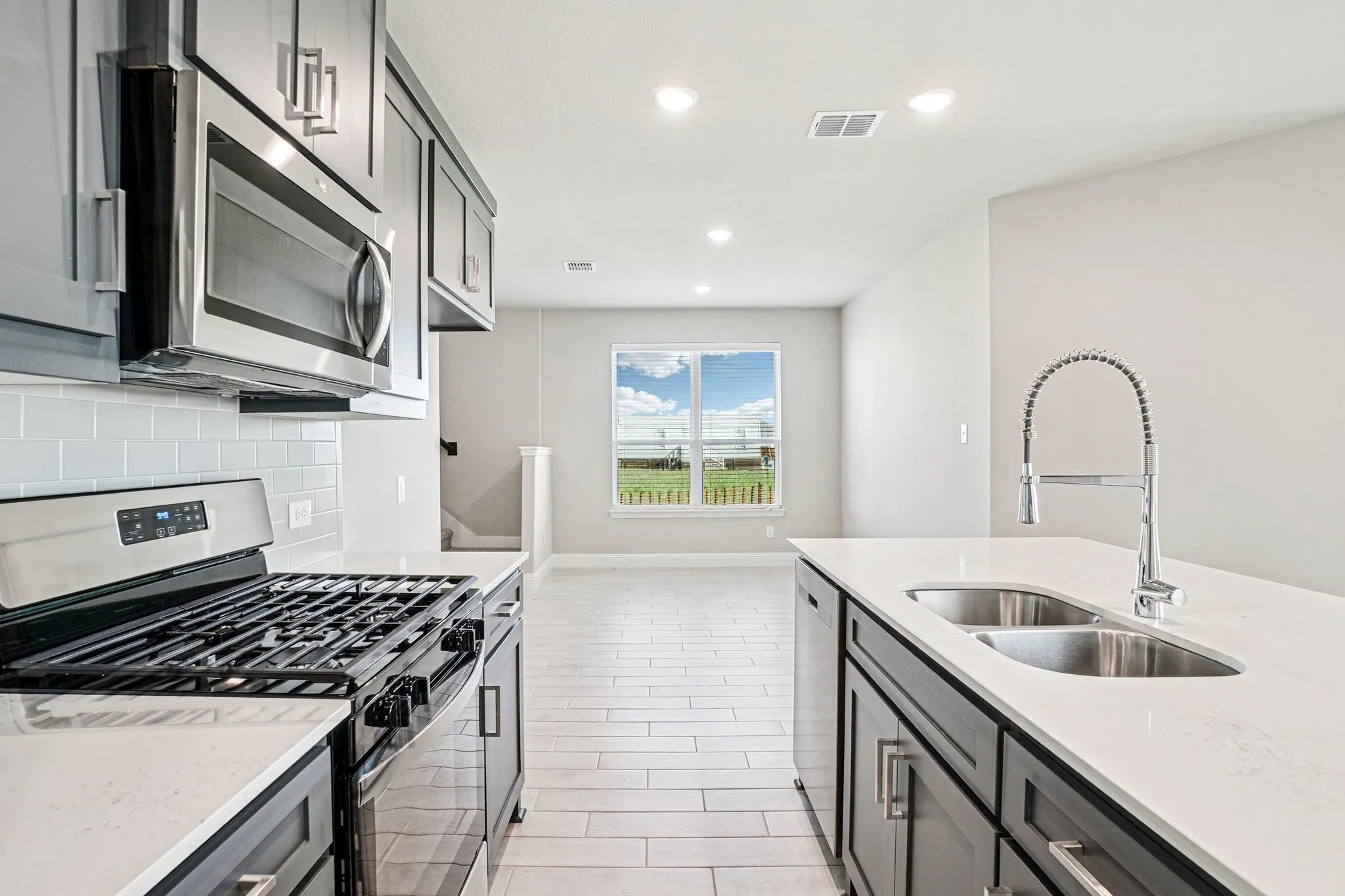 Single Family Residence For Rent in Collin County , 3009 Camilli Cove, Princeton, Texas 75407, 4 Bedroom, 3 Bathroom, 2 Garage spaces, 2,436 Sqft, built in 2025, mls#21387512, Real Estate Agent in Princeton, Homes For Rent in Collin county, Homes For Rent in Princeton, Realtor in Princeton Texas, Real Estate Brokerage Independent Realty Texas, Luminita Cordes Realtor
