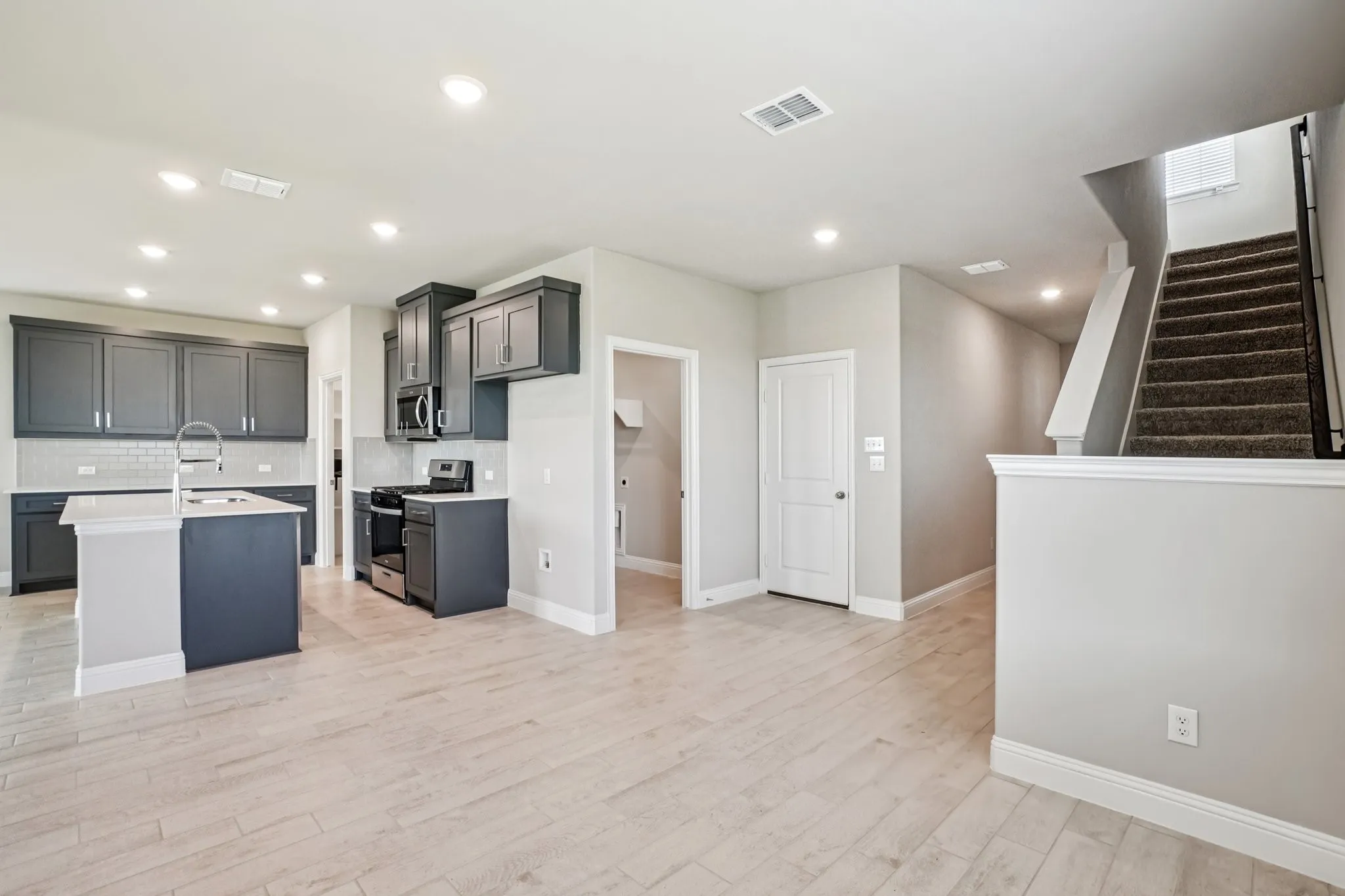 Single Family Residence For Rent in Collin County , 3009 Camilli Cove, Princeton, Texas 75407, 4 Bedroom, 3 Bathroom, 2 Garage spaces, 2,436 Sqft, built in 2025, mls#21387512, Real Estate Agent in Princeton, Homes For Rent in Collin county, Homes For Rent in Princeton, Realtor in Princeton Texas, Real Estate Brokerage Independent Realty Texas, Luminita Cordes Realtor