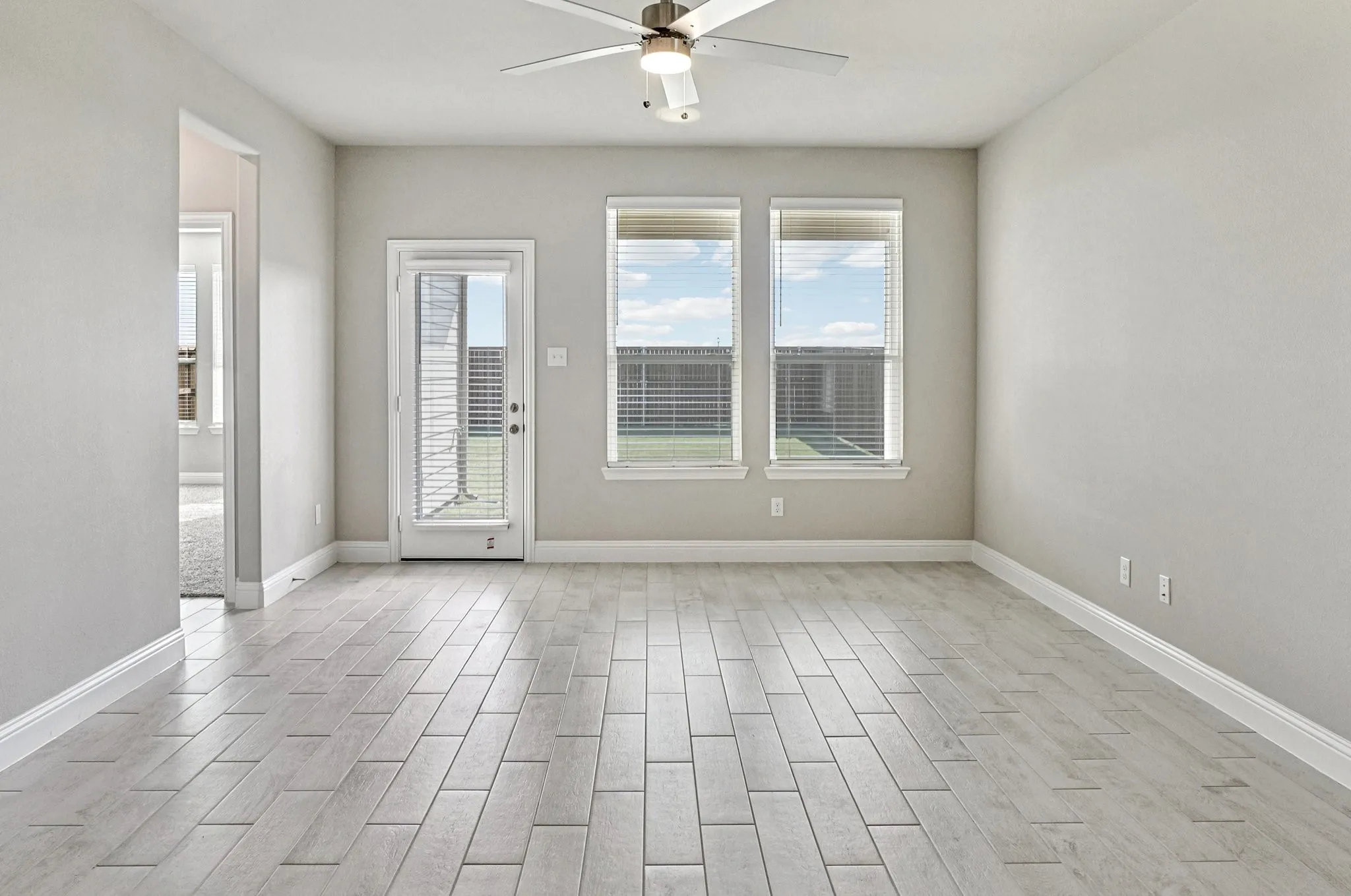 Single Family Residence For Rent in Collin County , 3009 Camilli Cove, Princeton, Texas 75407, 4 Bedroom, 3 Bathroom, 2 Garage spaces, 2,436 Sqft, built in 2025, mls#21387512, Real Estate Agent in Princeton, Homes For Rent in Collin county, Homes For Rent in Princeton, Realtor in Princeton Texas, Real Estate Brokerage Independent Realty Texas, Luminita Cordes Realtor