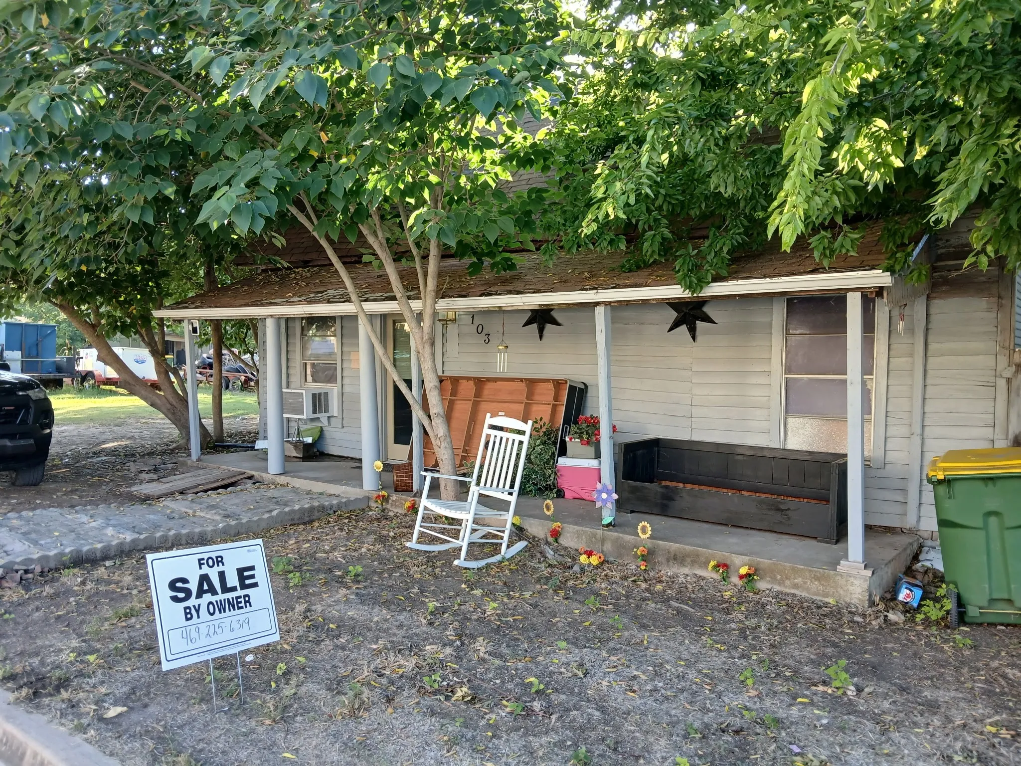 Single Family Residence For Sale in Mc Lennan County , 103 S Williams Street, West, Texas 76691, 2 Bedroom, 1 Bathroom, Garage spaces, 1,024 Sqft, built in 1920, mls#21387453, Real Estate Agent in West, Homes For Sale in Mc Lennan county, Homes For Sale in West, Realtor in West Texas, Real Estate Brokerage Independent Realty Texas, Luminita Cordes Realtor