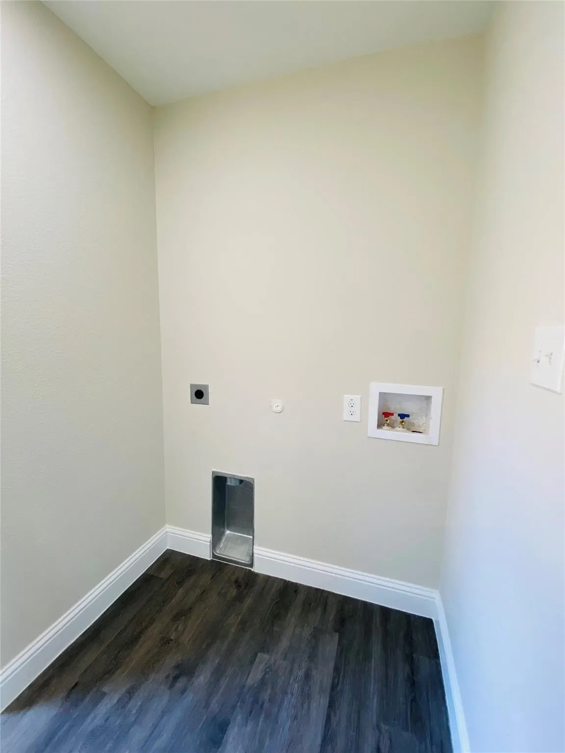 Single Family Residence For Rent in Grayson County , 821 W Nelson Street, Denison, Texas 75020, 3 Bedroom, 2 Bathroom, Garage spaces, 1,279 Sqft, built in 2020, mls#21387517, Real Estate Agent in Denison, Homes For Rent in Grayson county, Homes For Rent in Denison, Realtor in Denison Texas, Real Estate Brokerage Independent Realty Texas, Luminita Cordes Realtor