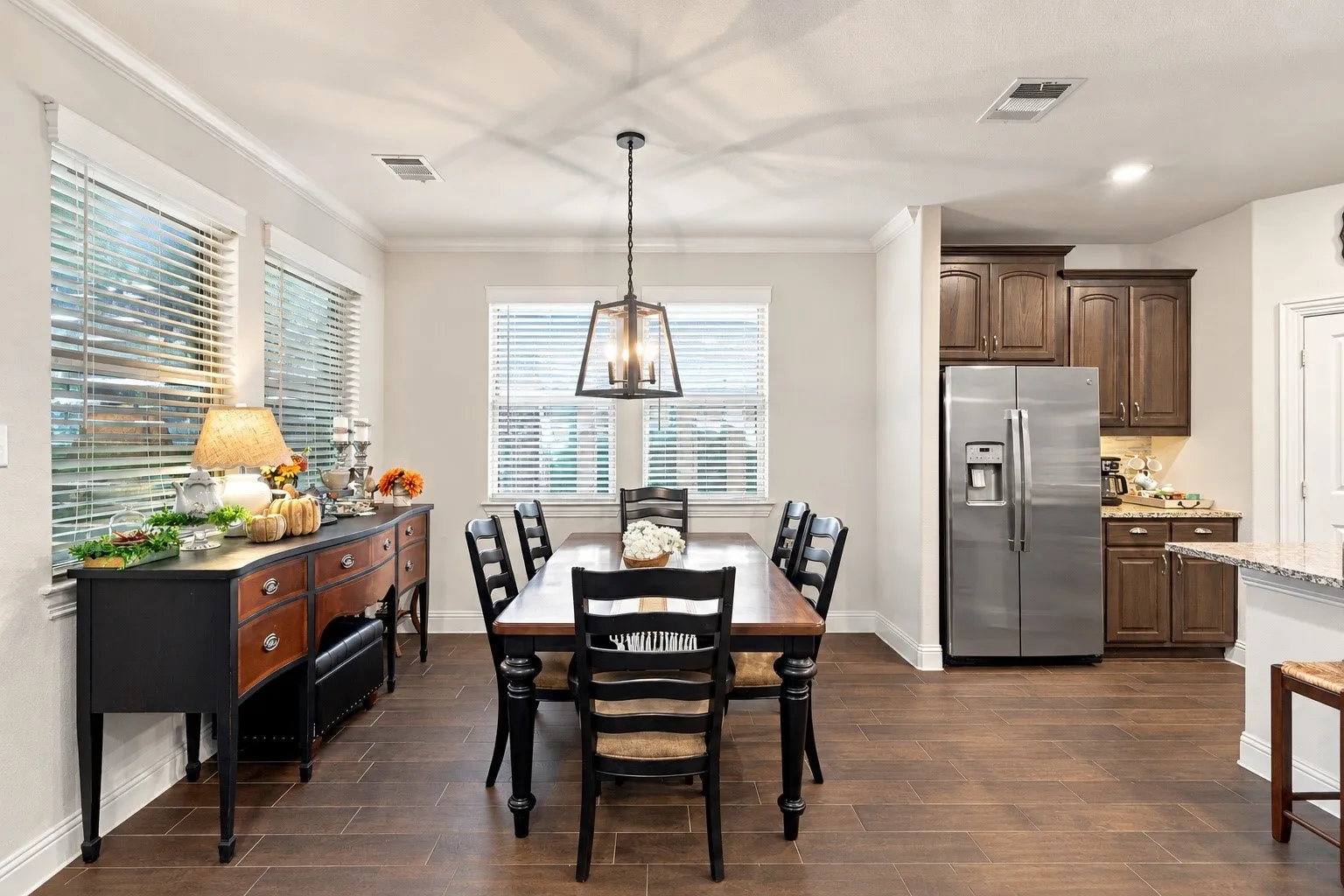 Single Family Residence For Sale in Collin County , 10936 Calvert Place, Mc Kinney, Texas 75071, 4 Bedroom, 3 Bathroom, 2 Garage spaces, 2,202 Sqft, built in 2019, mls#21367169, Real Estate Agent in Mc Kinney, Homes For Sale in Collin county, Homes For Sale in Mc Kinney, Realtor in Mc Kinney Texas, Real Estate Brokerage Independent Realty Texas, Luminita Cordes Realtor